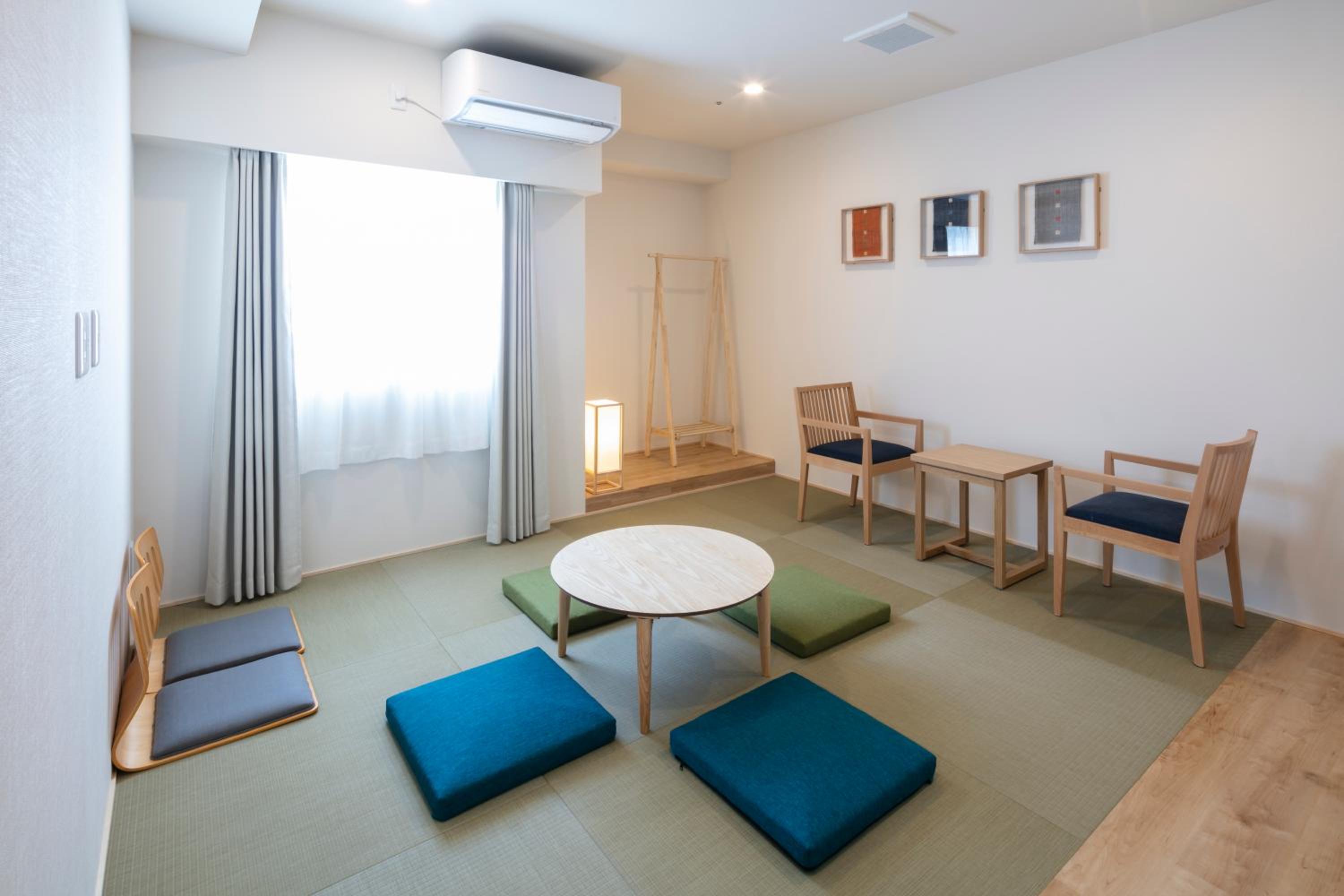Executive Suite - Photo 5