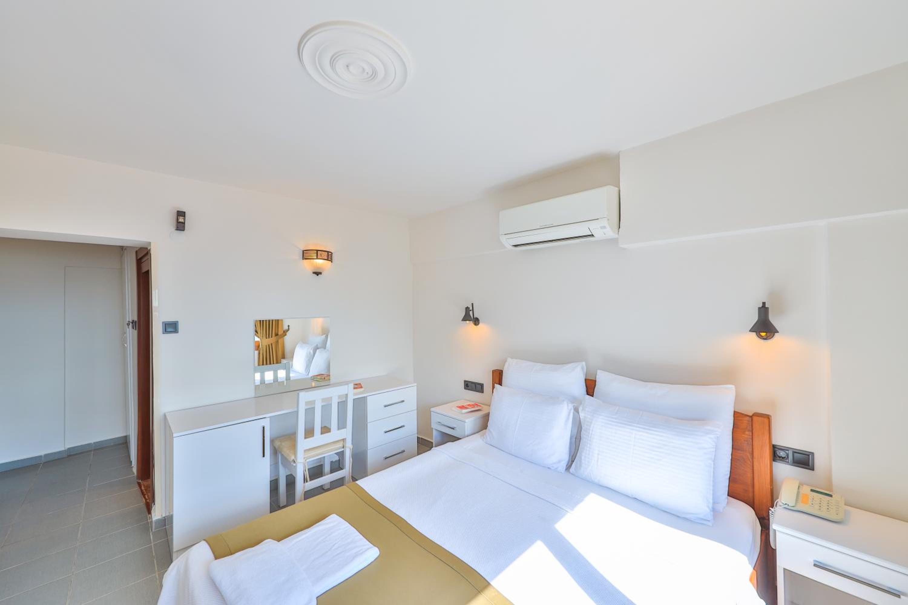 Double Room with Sea View photo 3