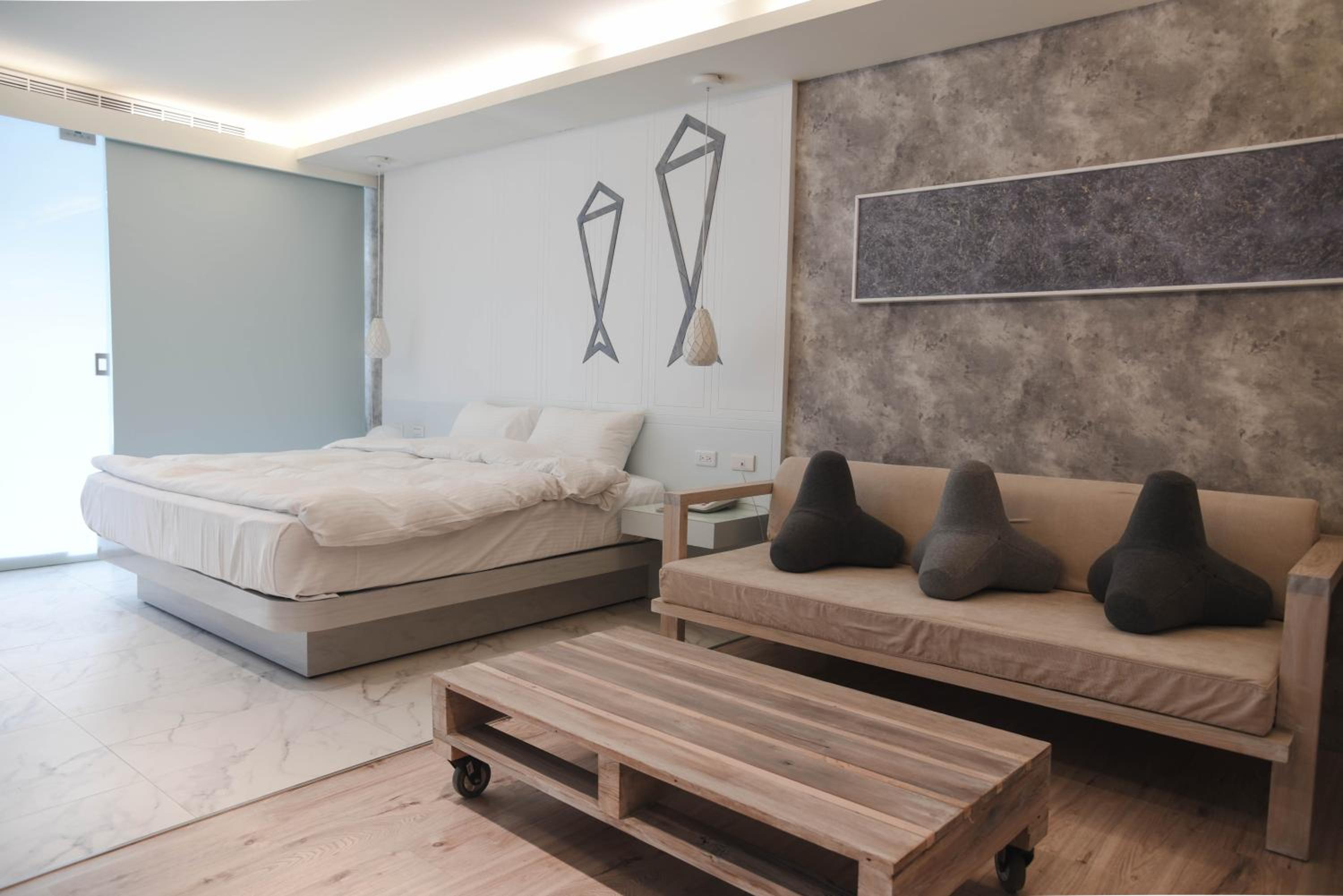 Deluxe Double Room With Balcony photo 1