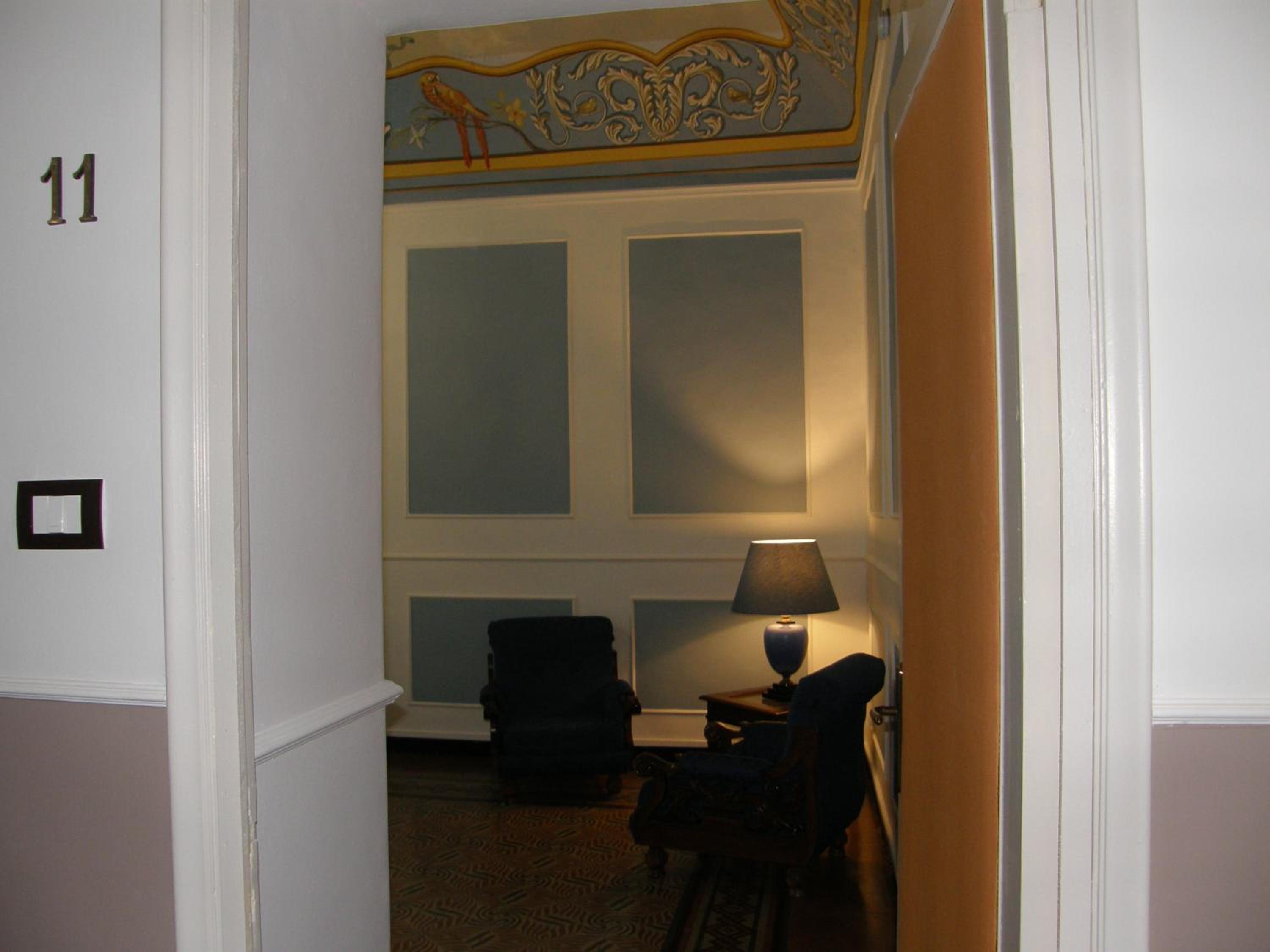 Suite - Photo 6