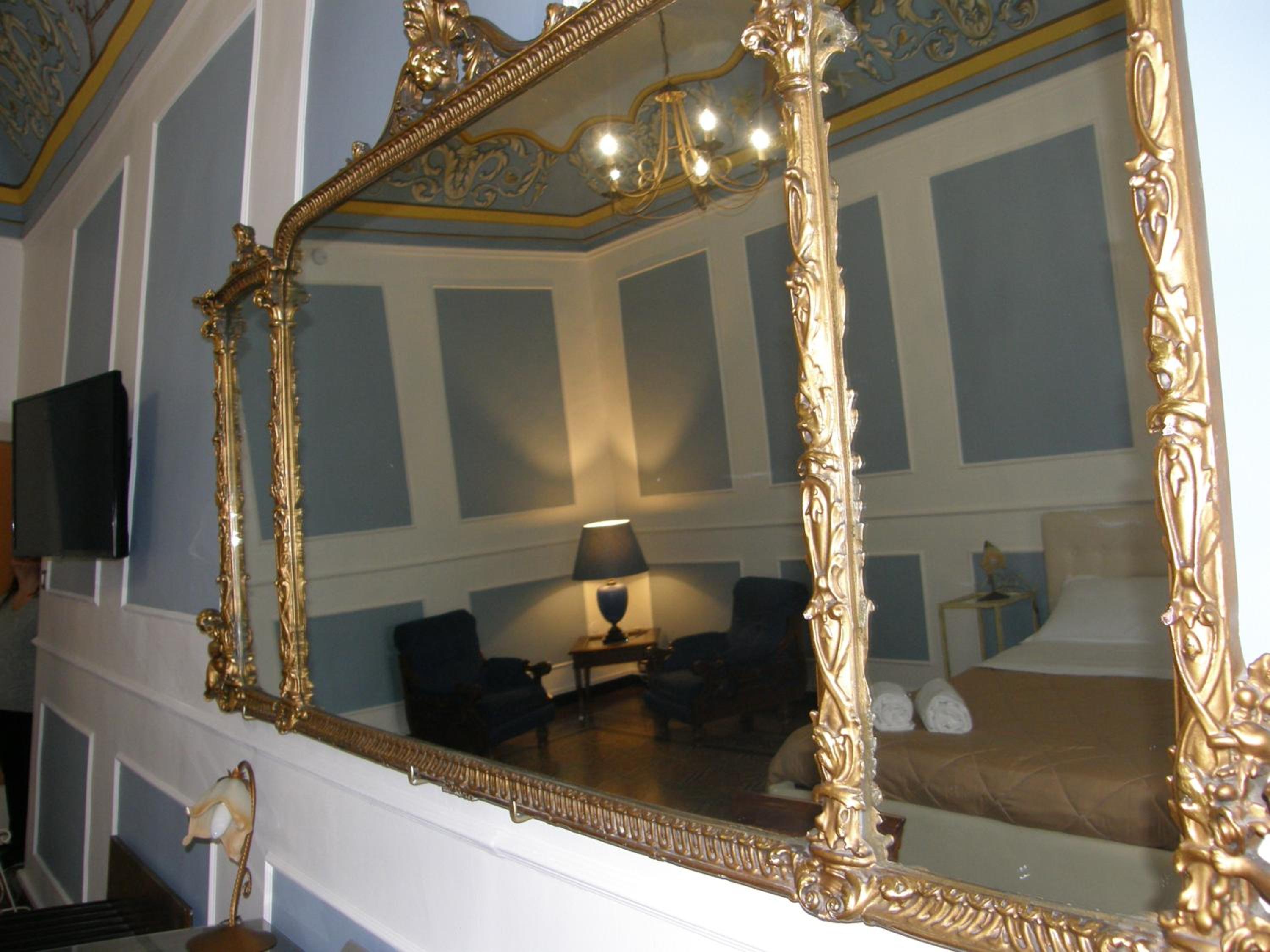Suite - Photo 8