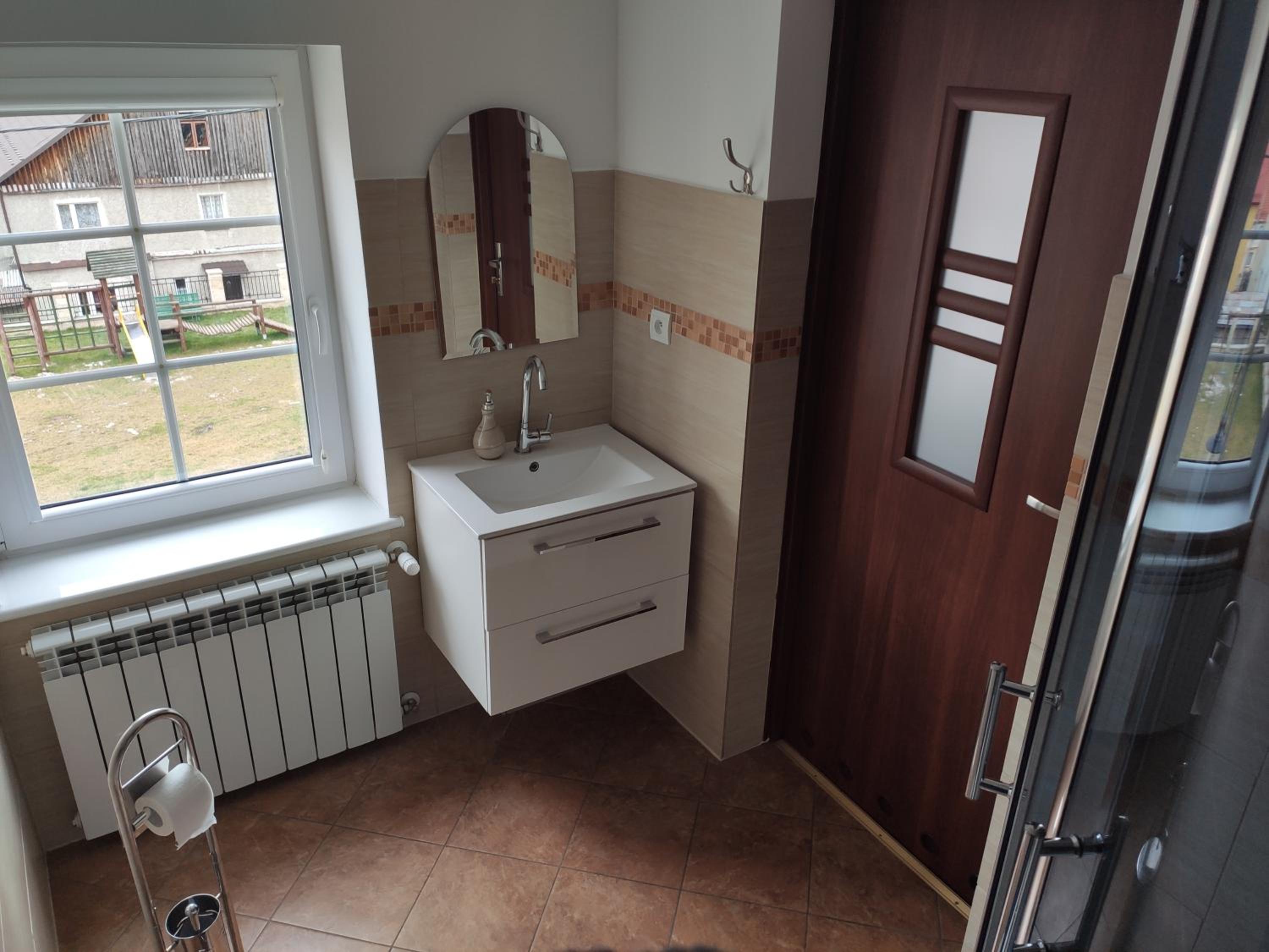 Double Room with Private Bathroom - Photo 1