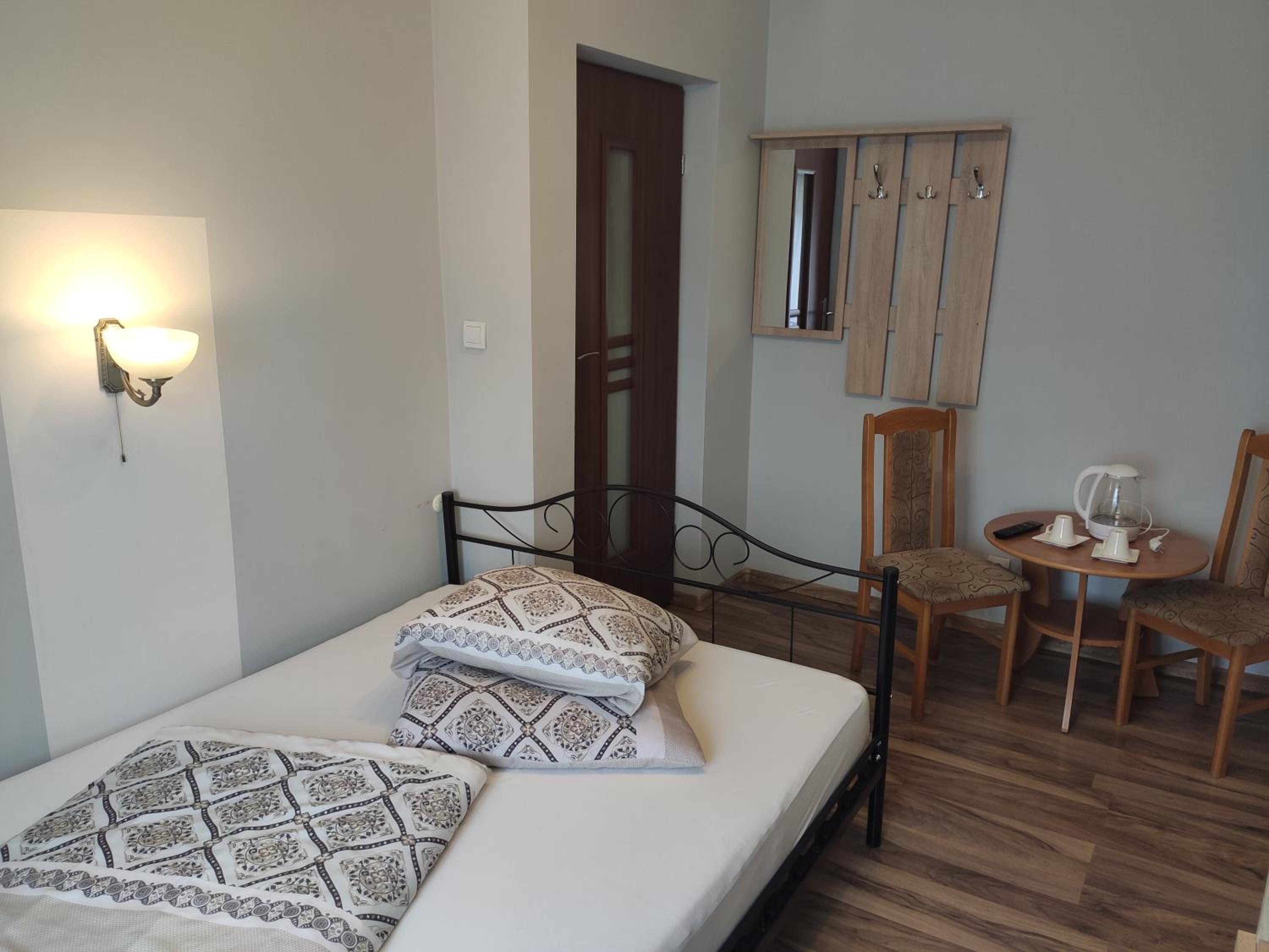 Family Room with Private Bathroom - Photo 1