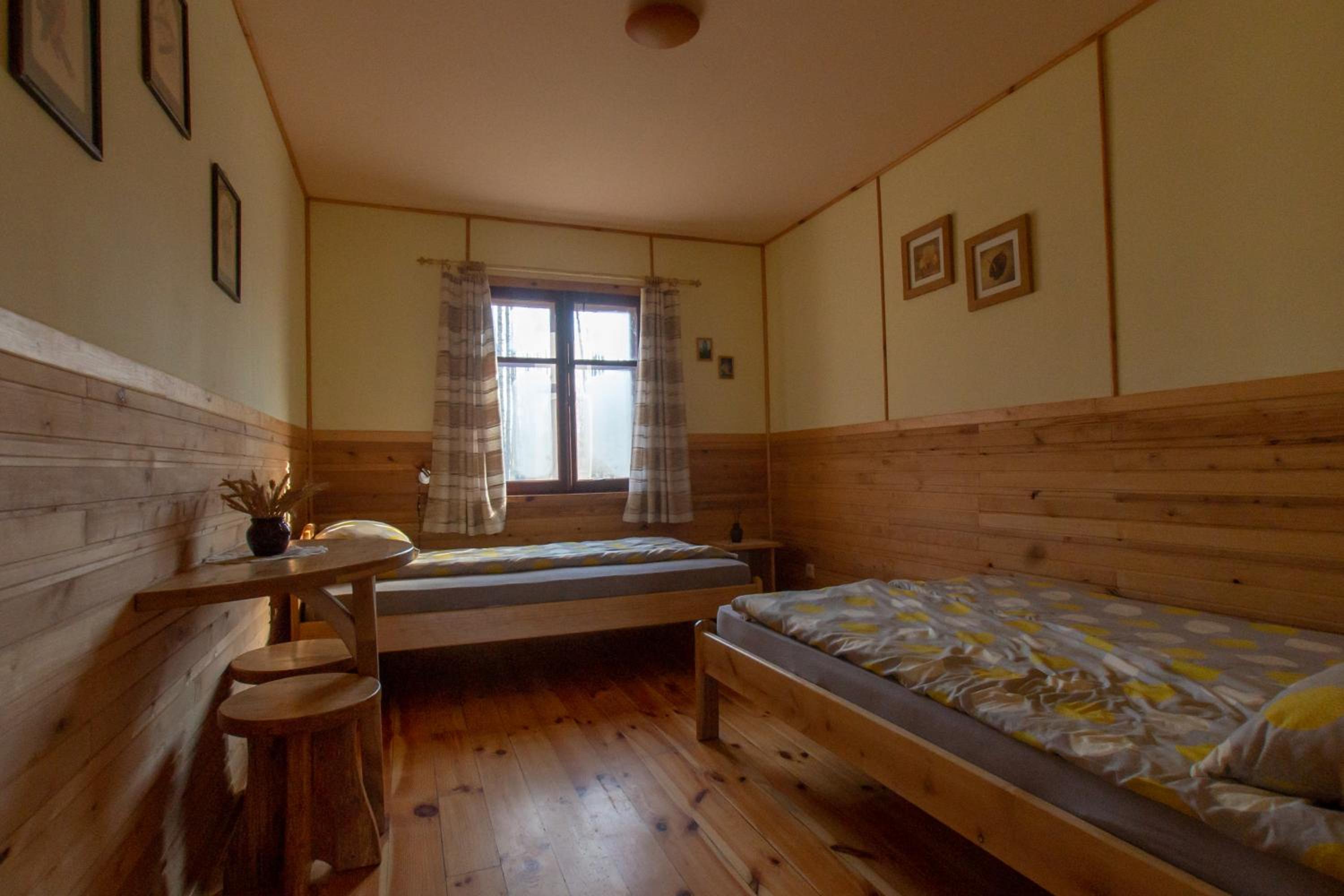 Two-Bedroom House - Photo 2