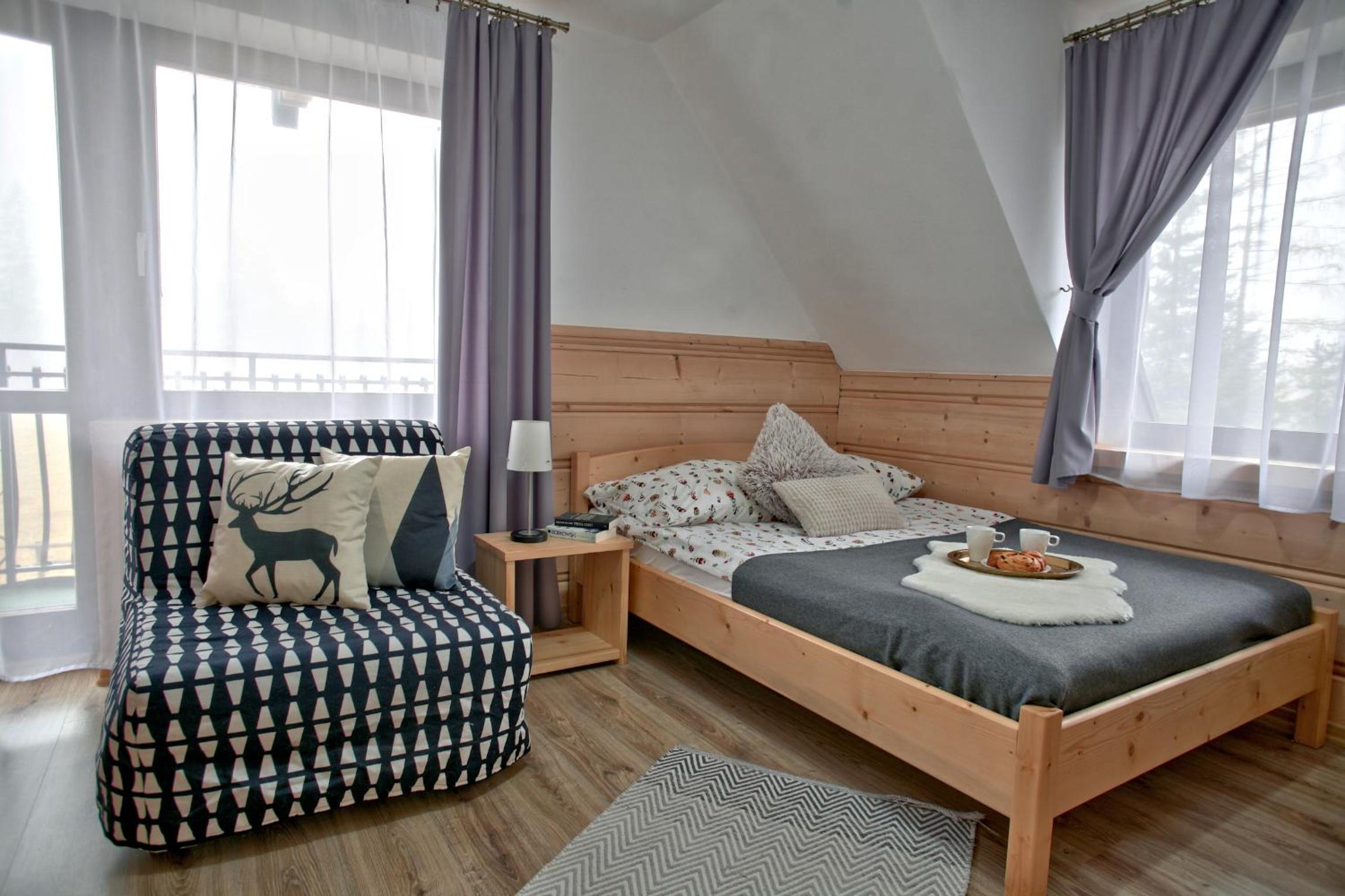 Studio with Balcony - Photo 3