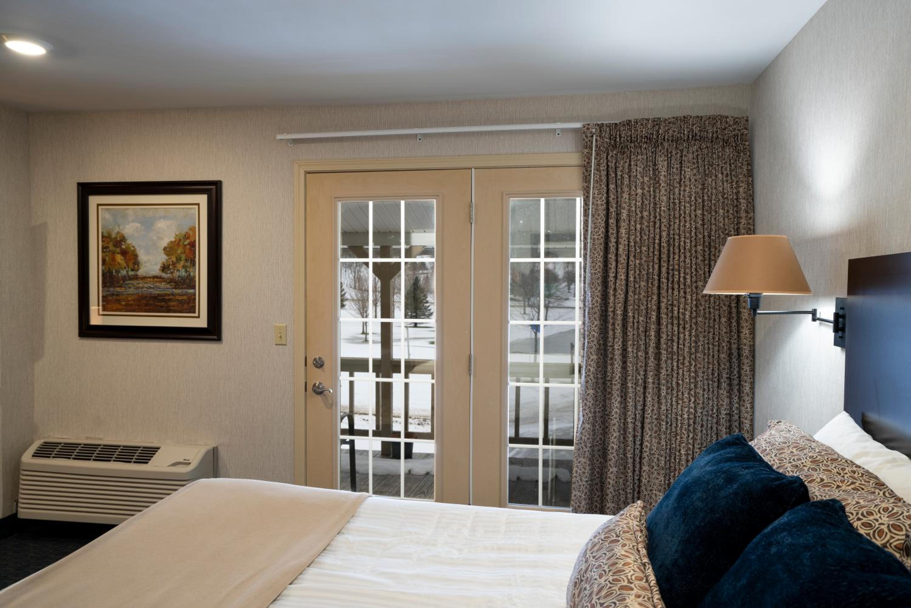 King Suite - Photo 1