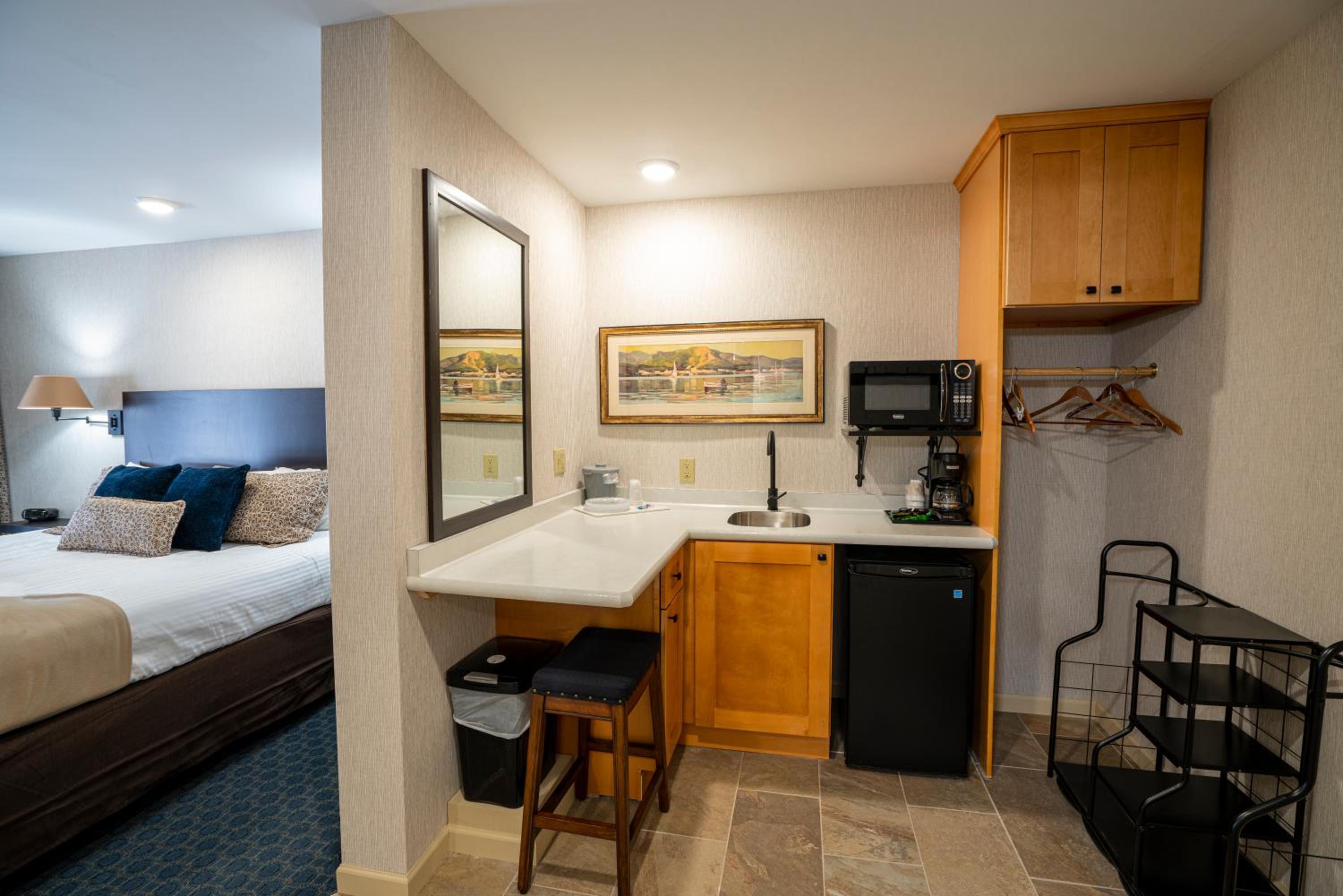 King Suite - Photo 5
