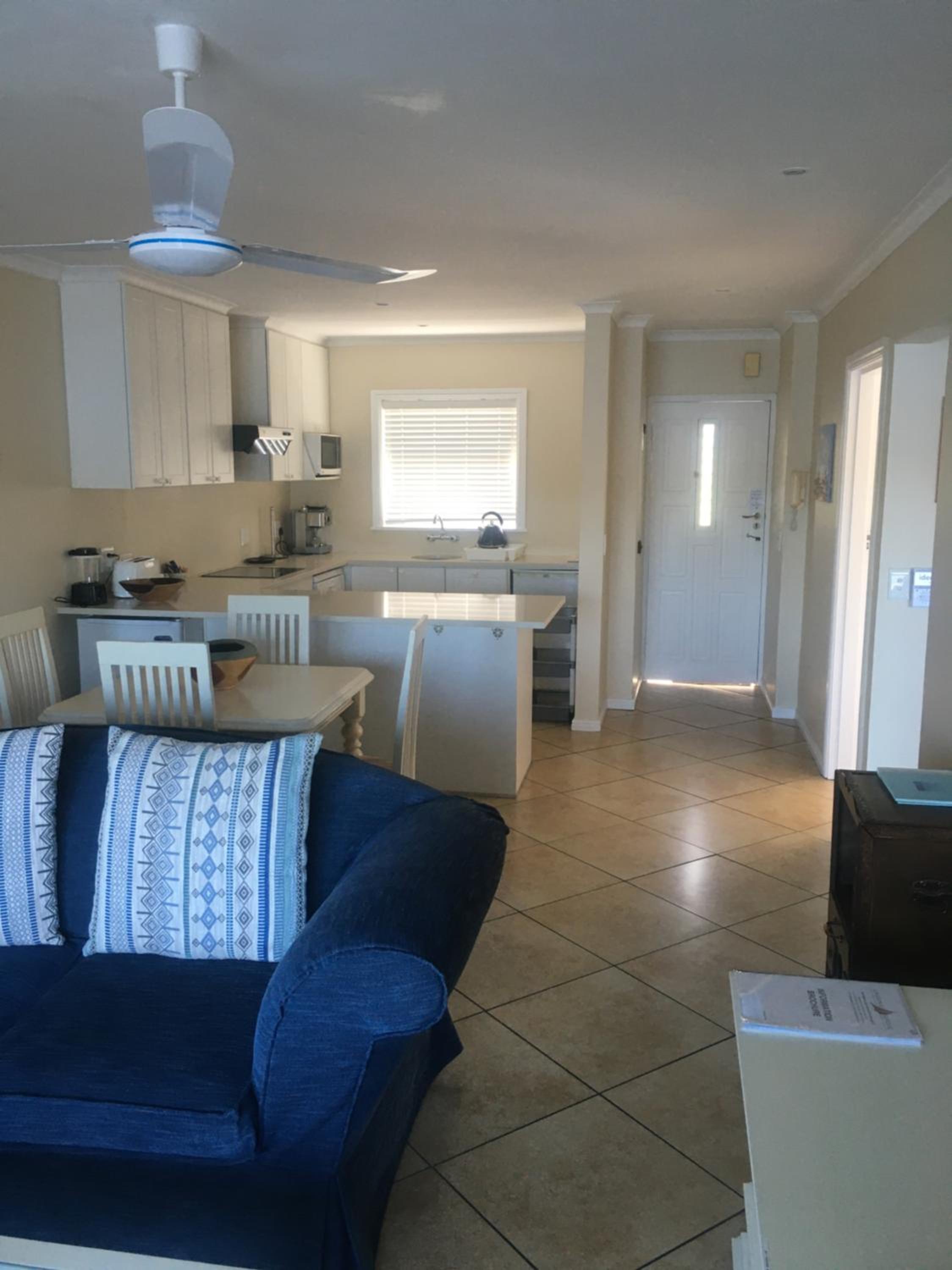 Two-Bedroom Apartment - Photo 9