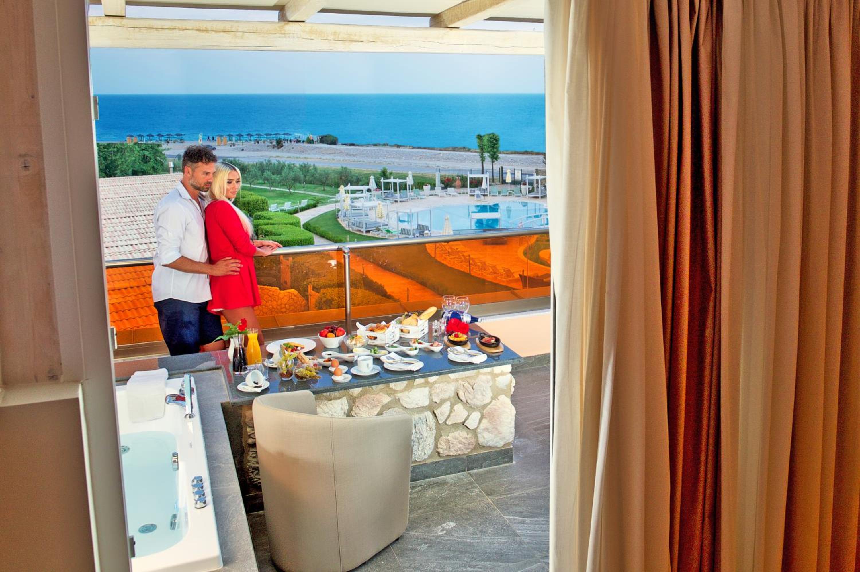 Executive Suite with Sea View - Photo 9