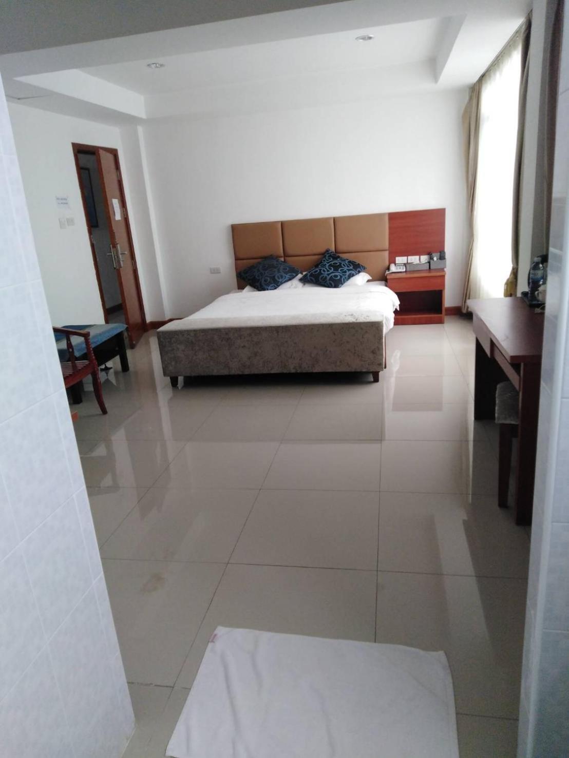 Queen Room