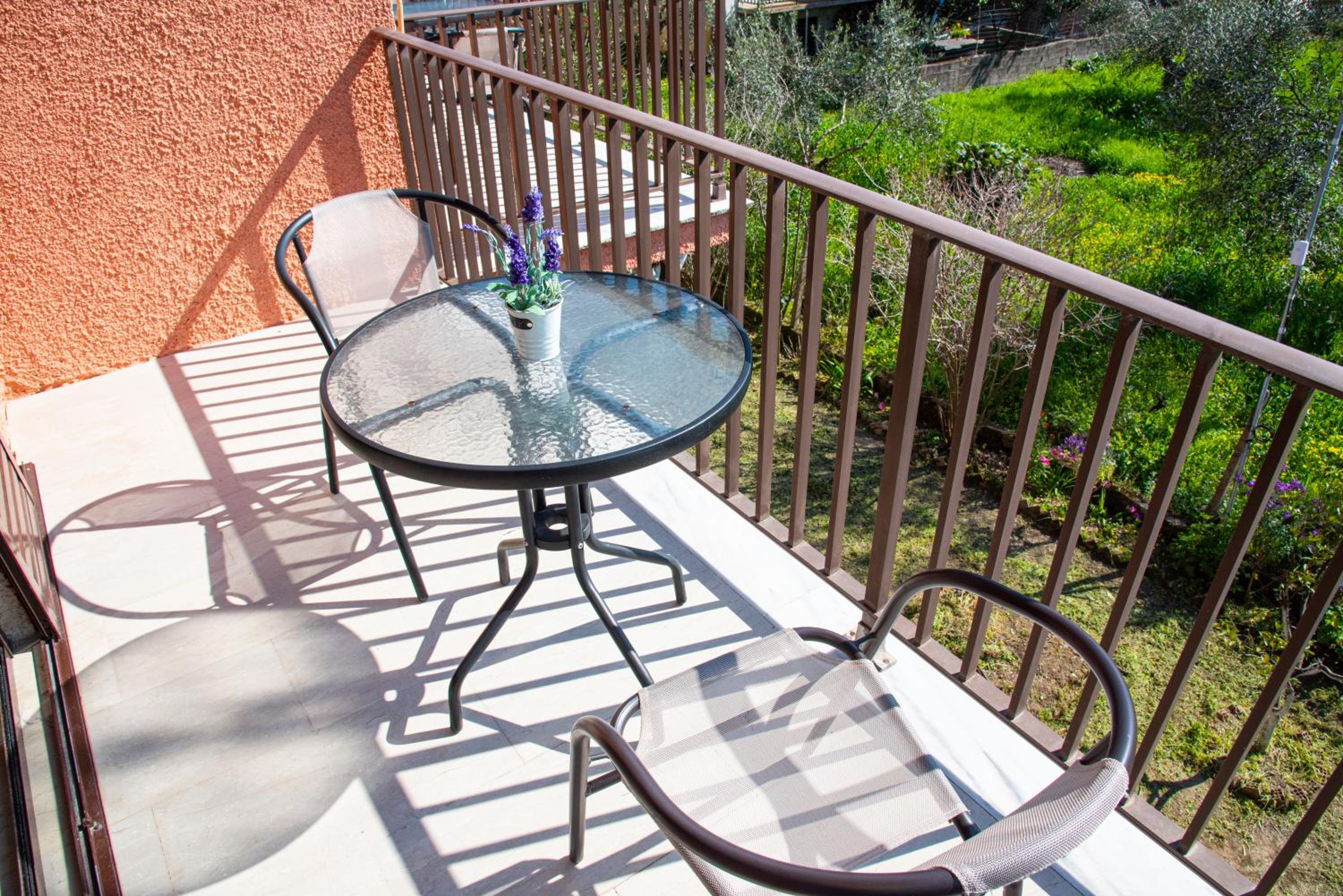 Apartment with Balcony - Photo 22