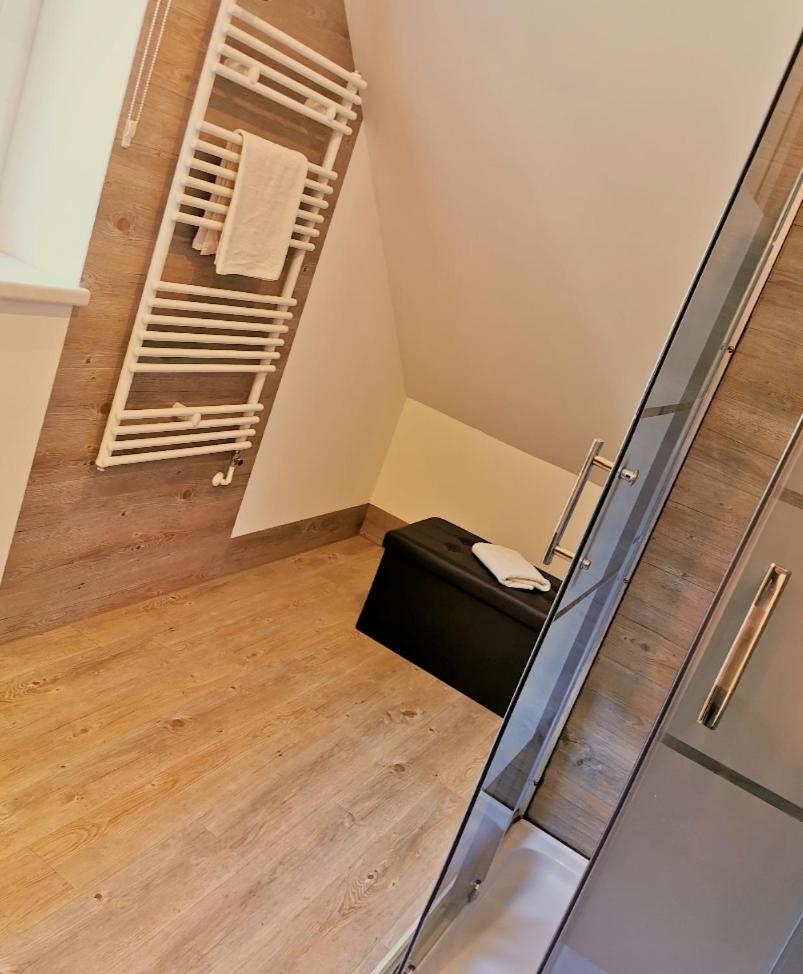 Deluxe Suite - Photo 12
