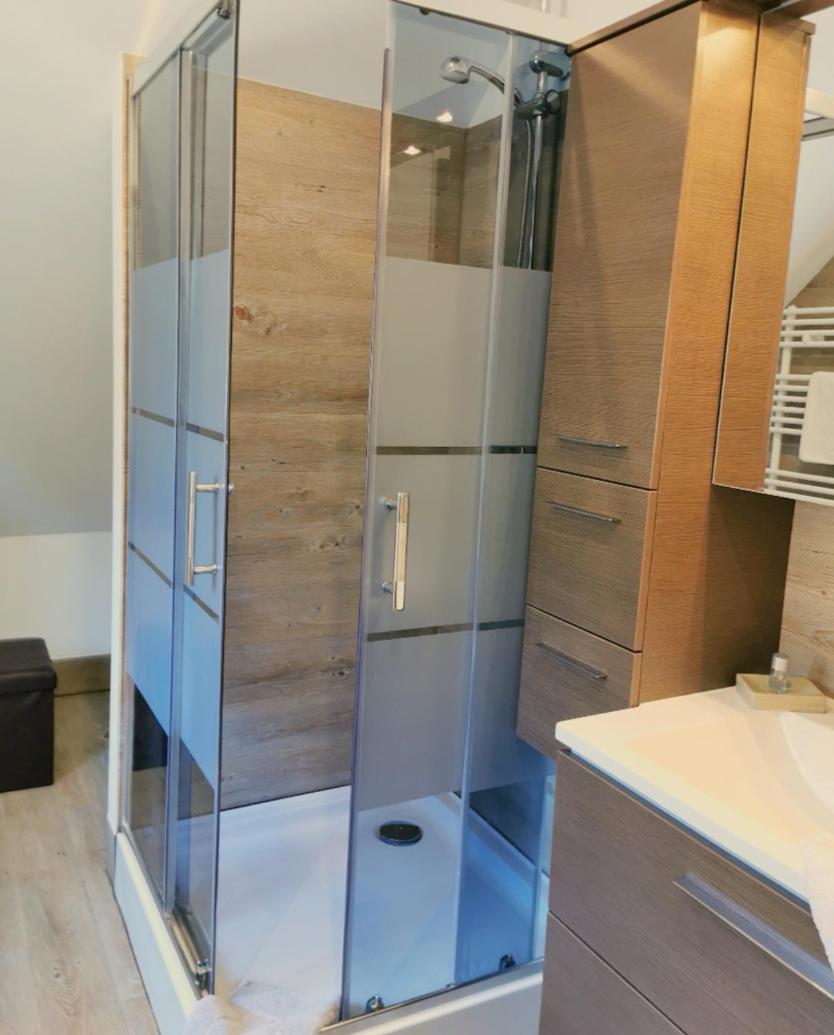 Deluxe Suite - Photo 11