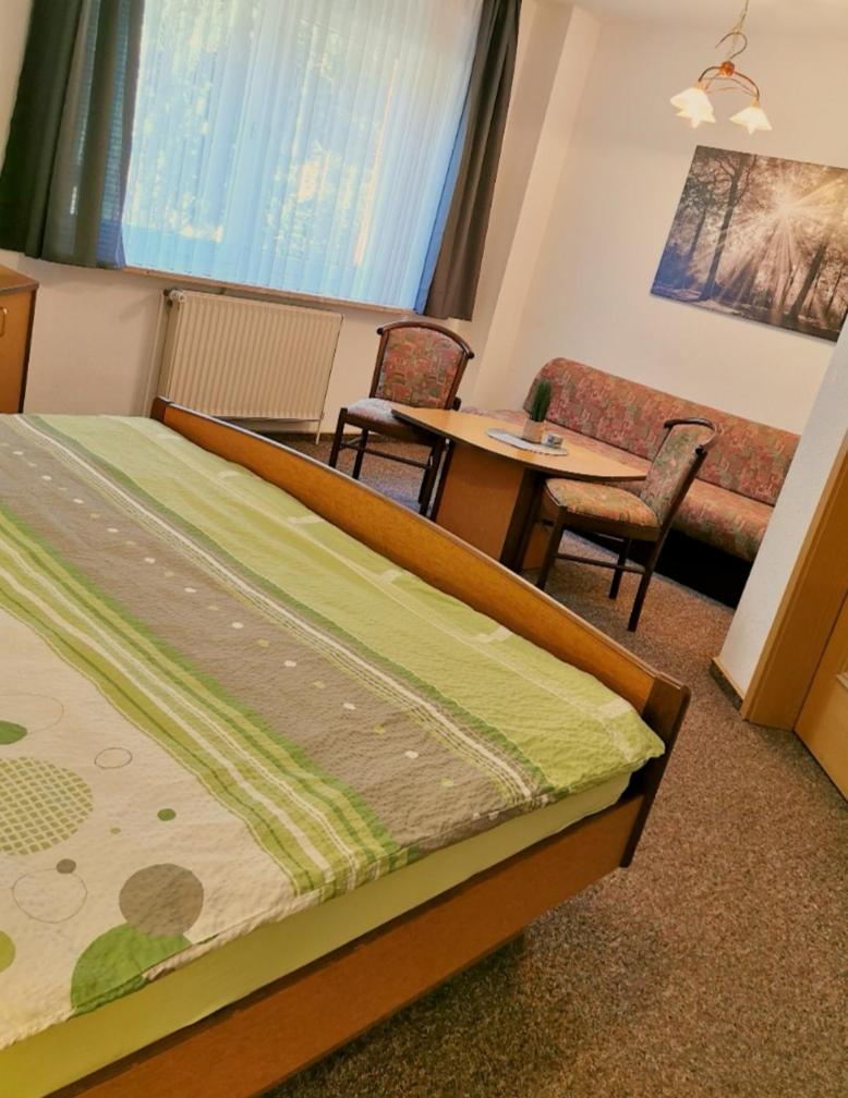 Budget Double Room - Photo 5