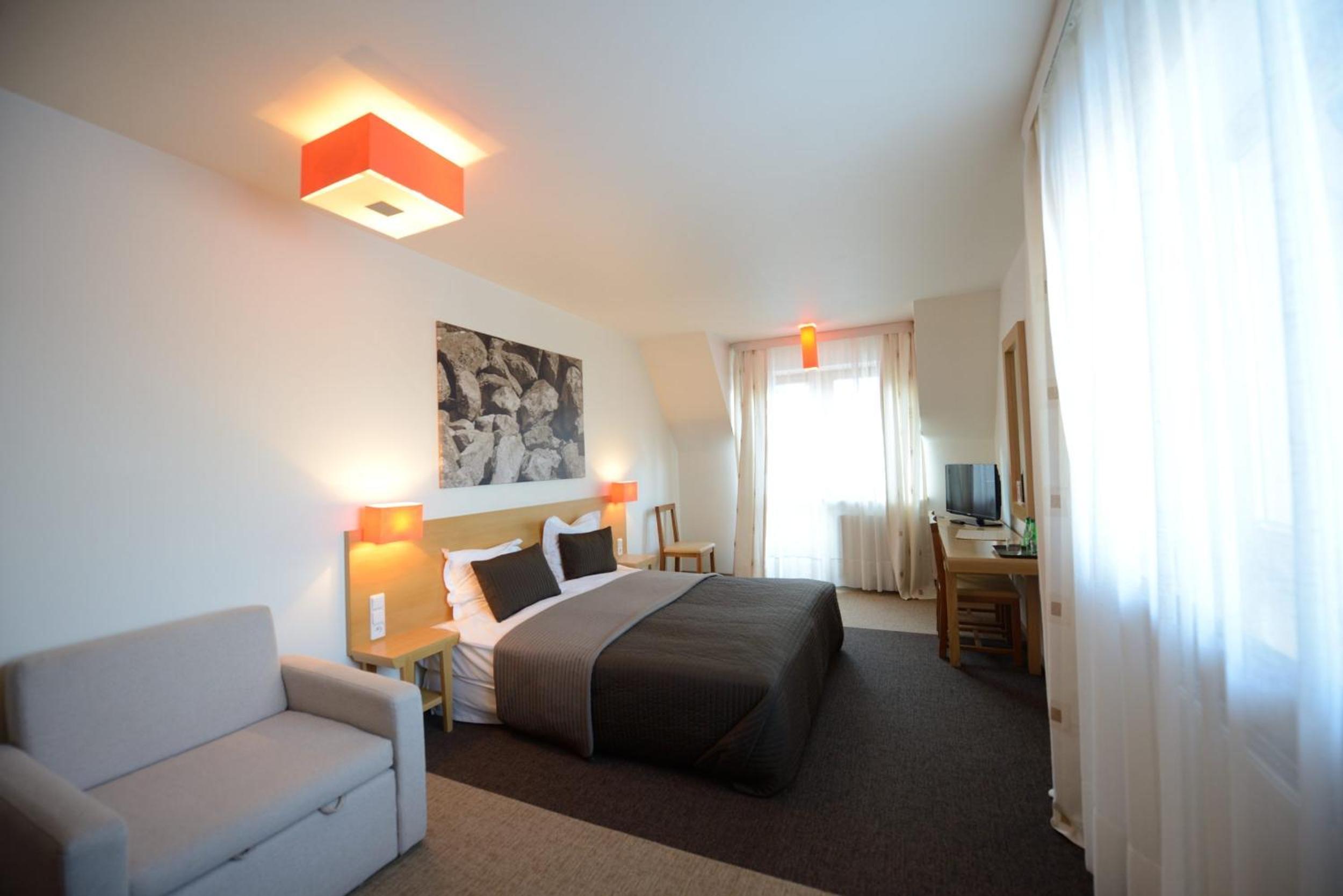Double Room - Photo 15