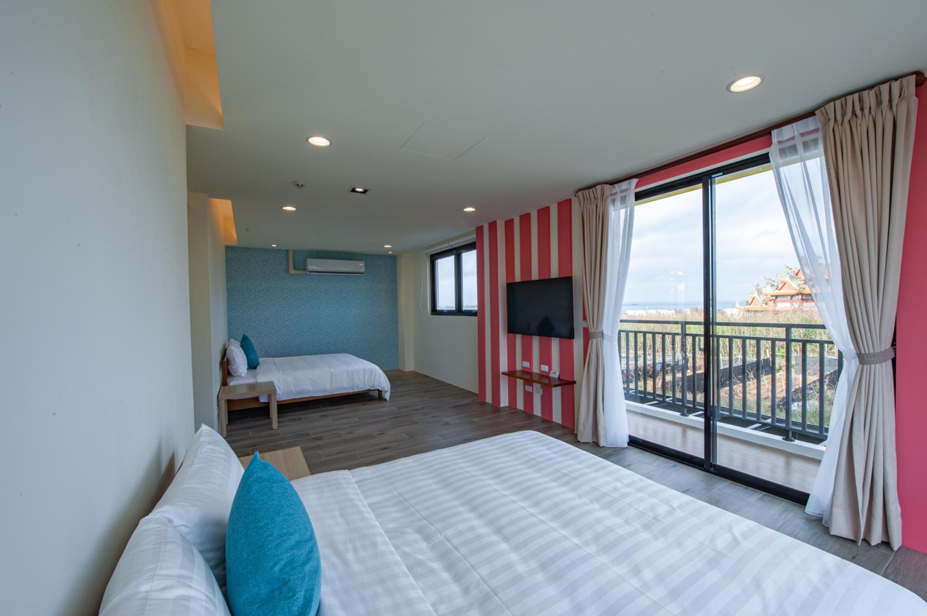 Quadruple Room with Sea View photo 3