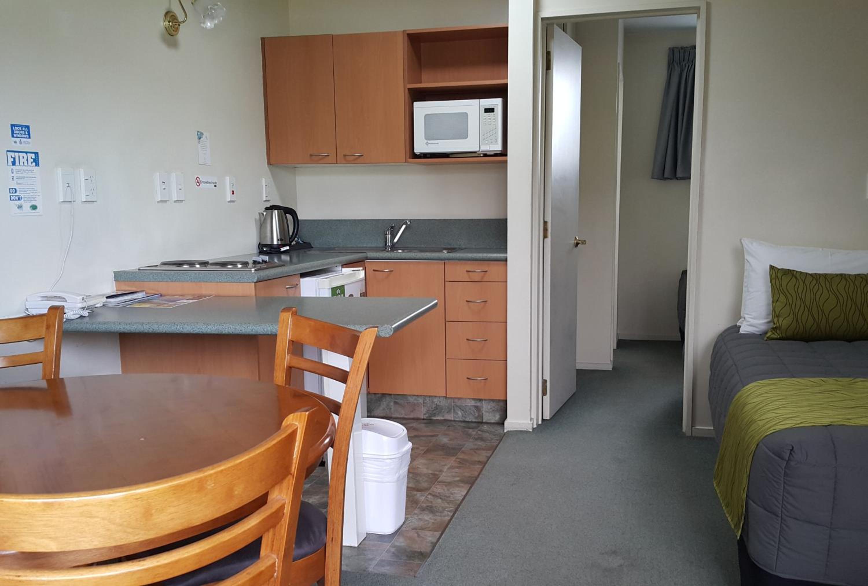 One-Bedroom Apartment - Photo 5