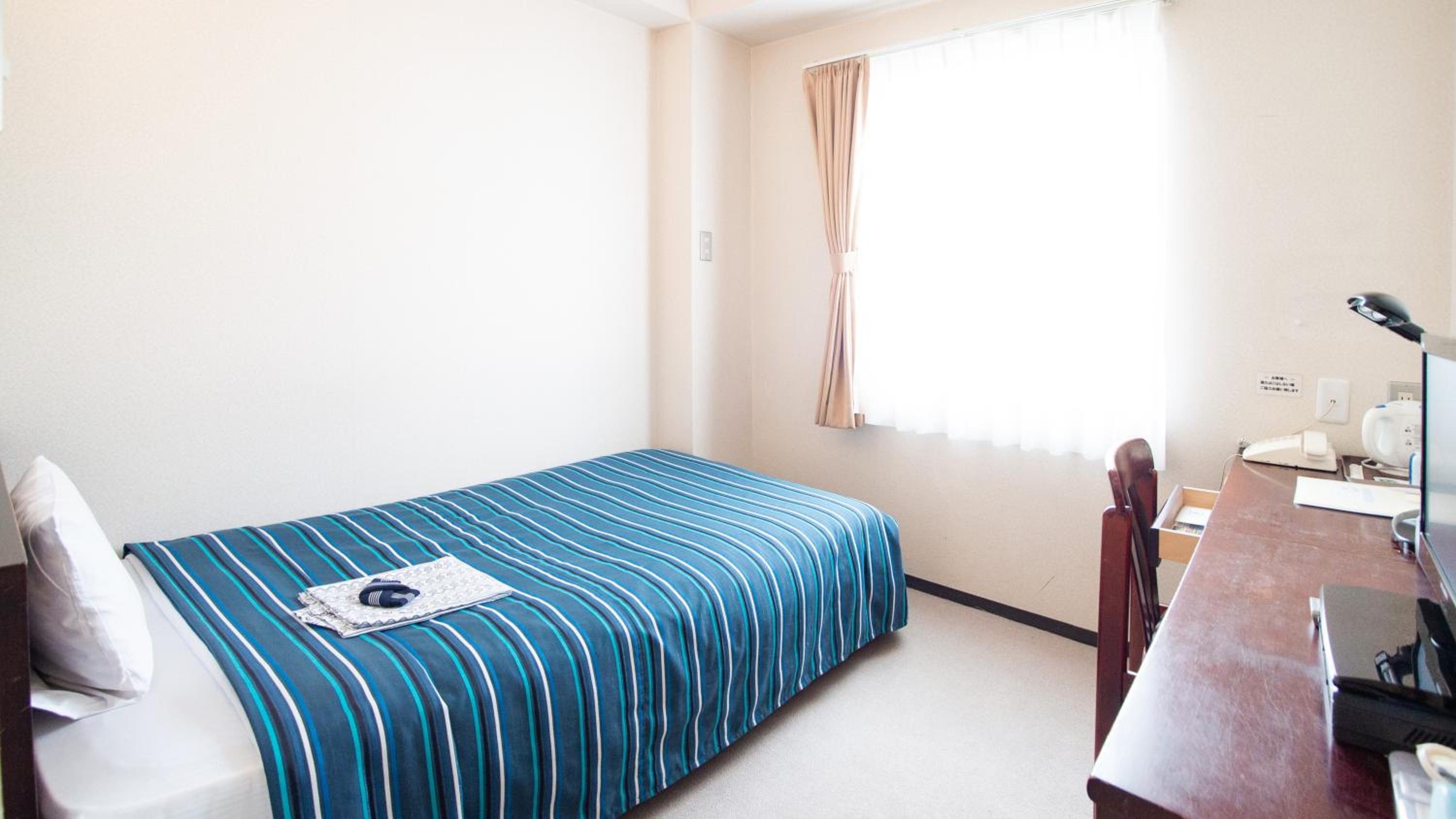 Single Room - Smoking - Photo 4