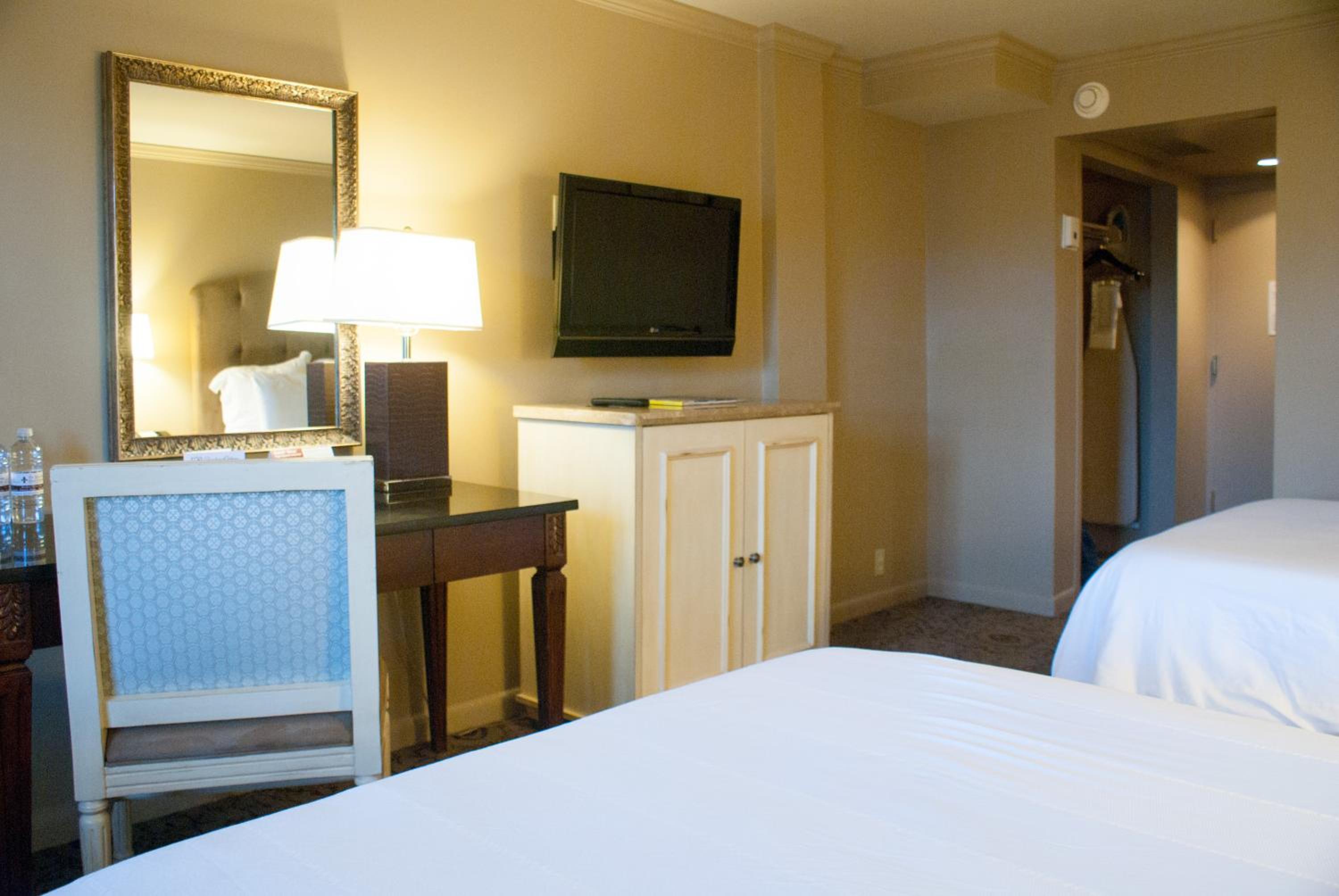 Double Room with Two Double Beds - Photo 4