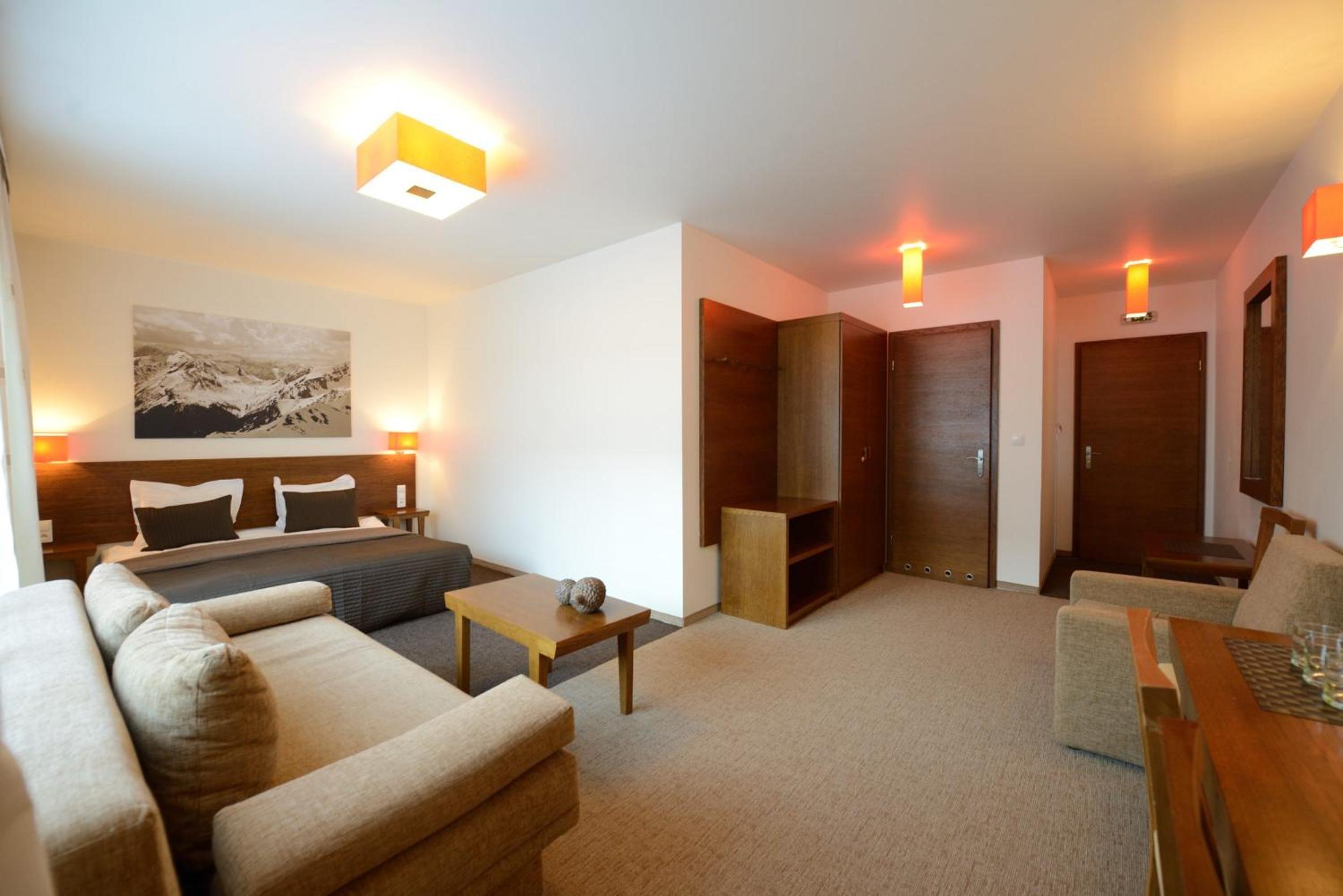 Double Room - Photo 13