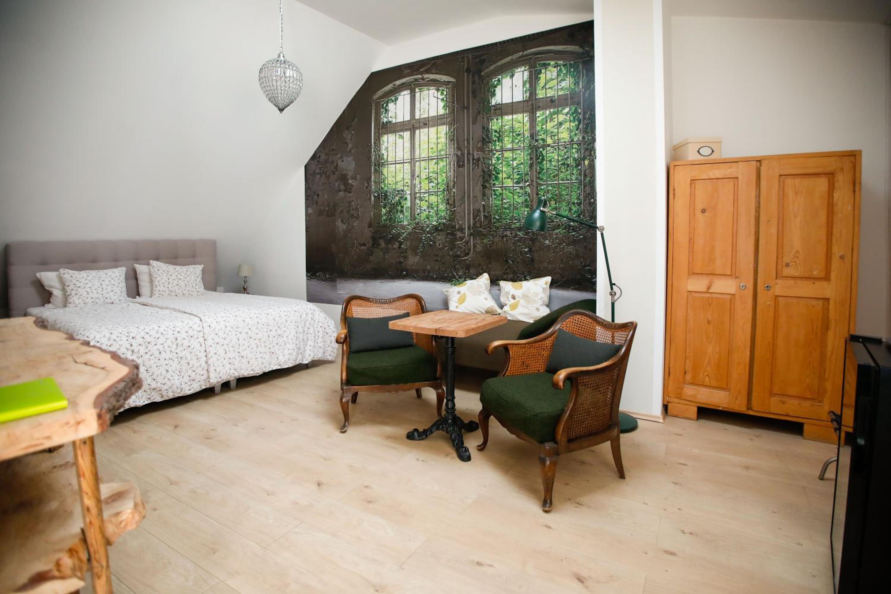 Large Twin Room photo 1
