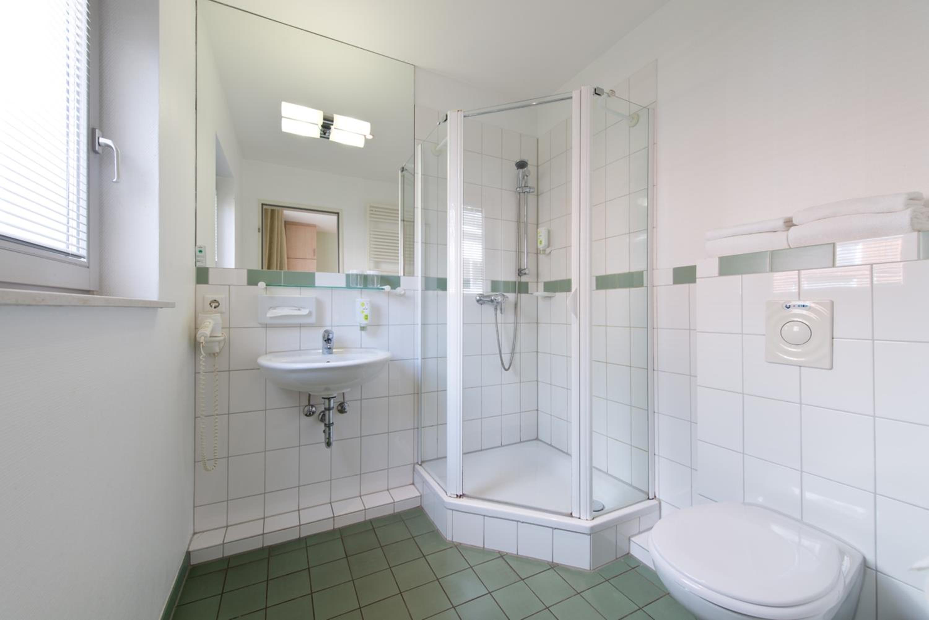 Business Double Room - Photo 3