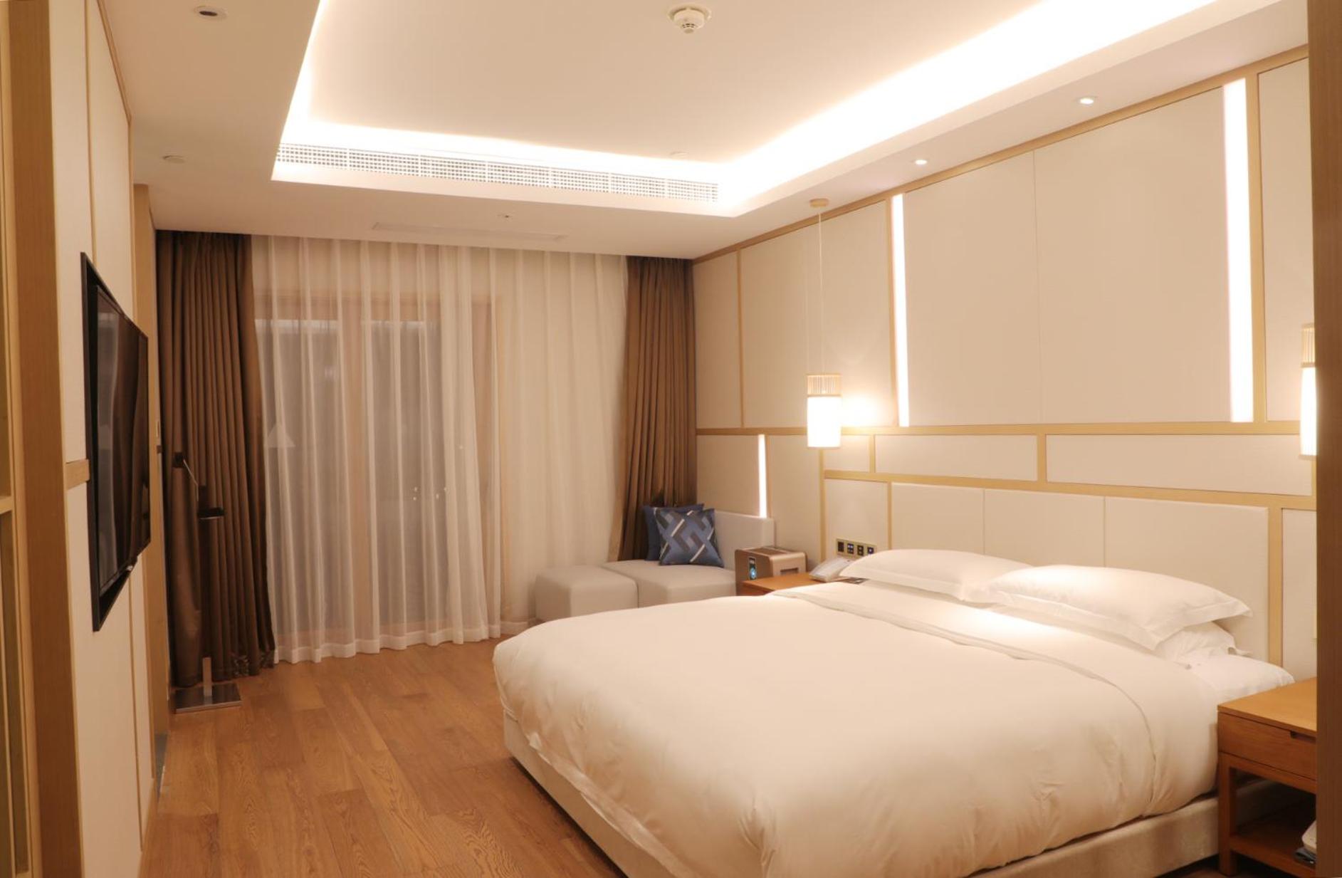 Wanxiang Double Room with Lake View