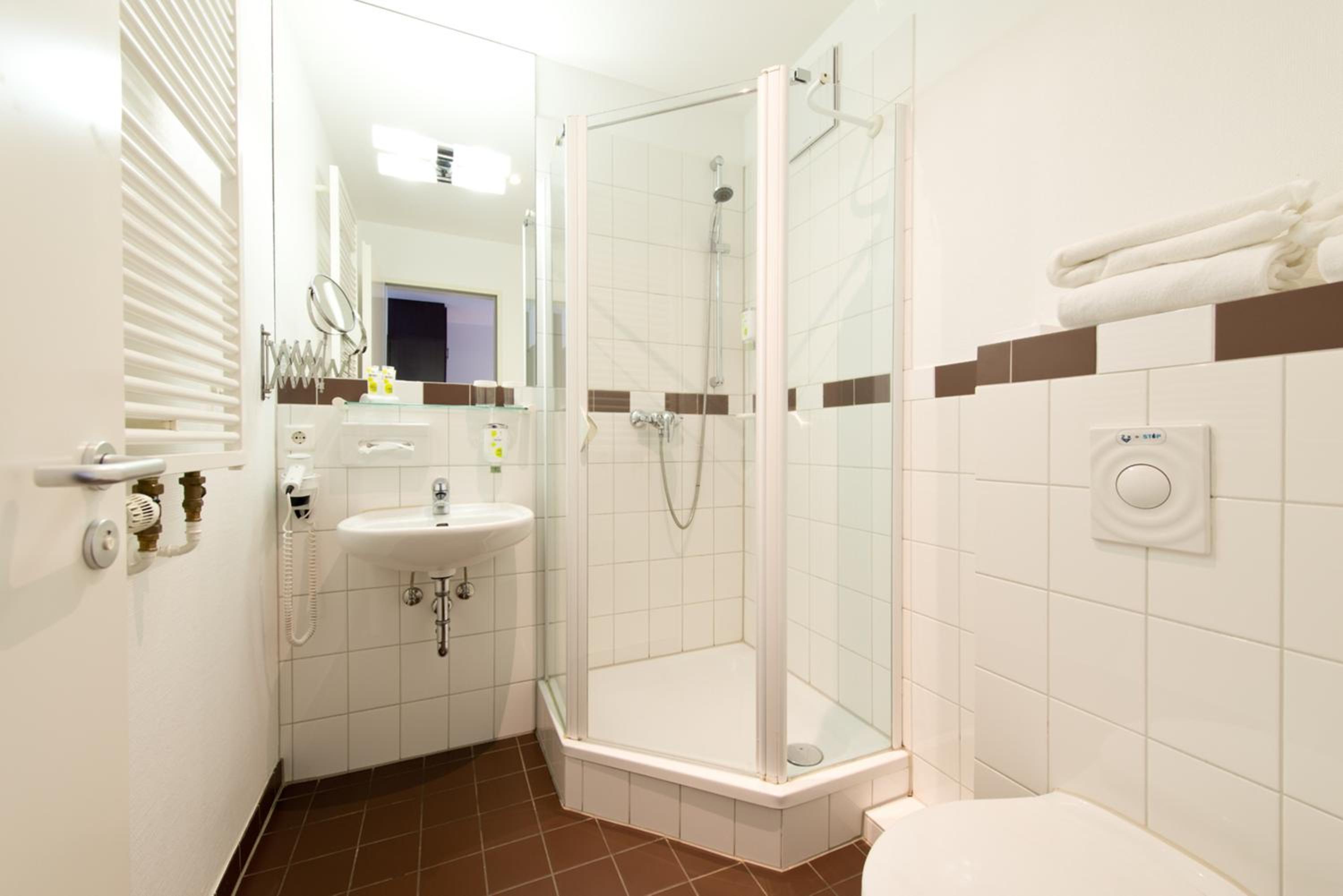Superior Twin Room - Photo 3