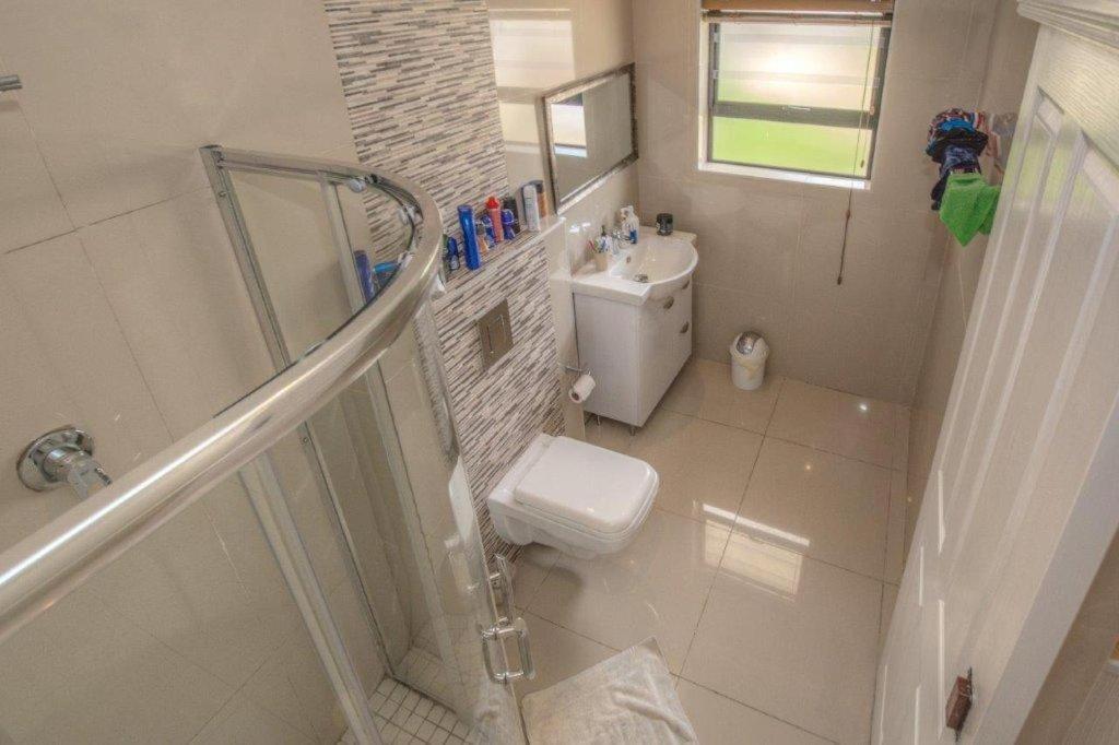 Deluxe Family Room - Photo 3