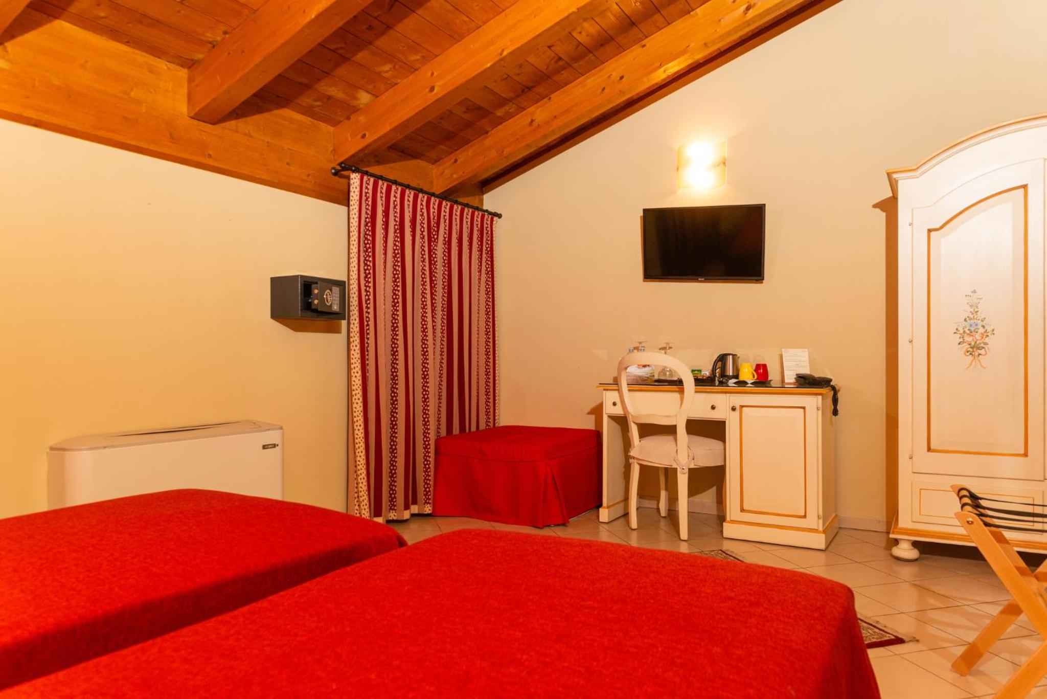 Standard Double Room photo 1