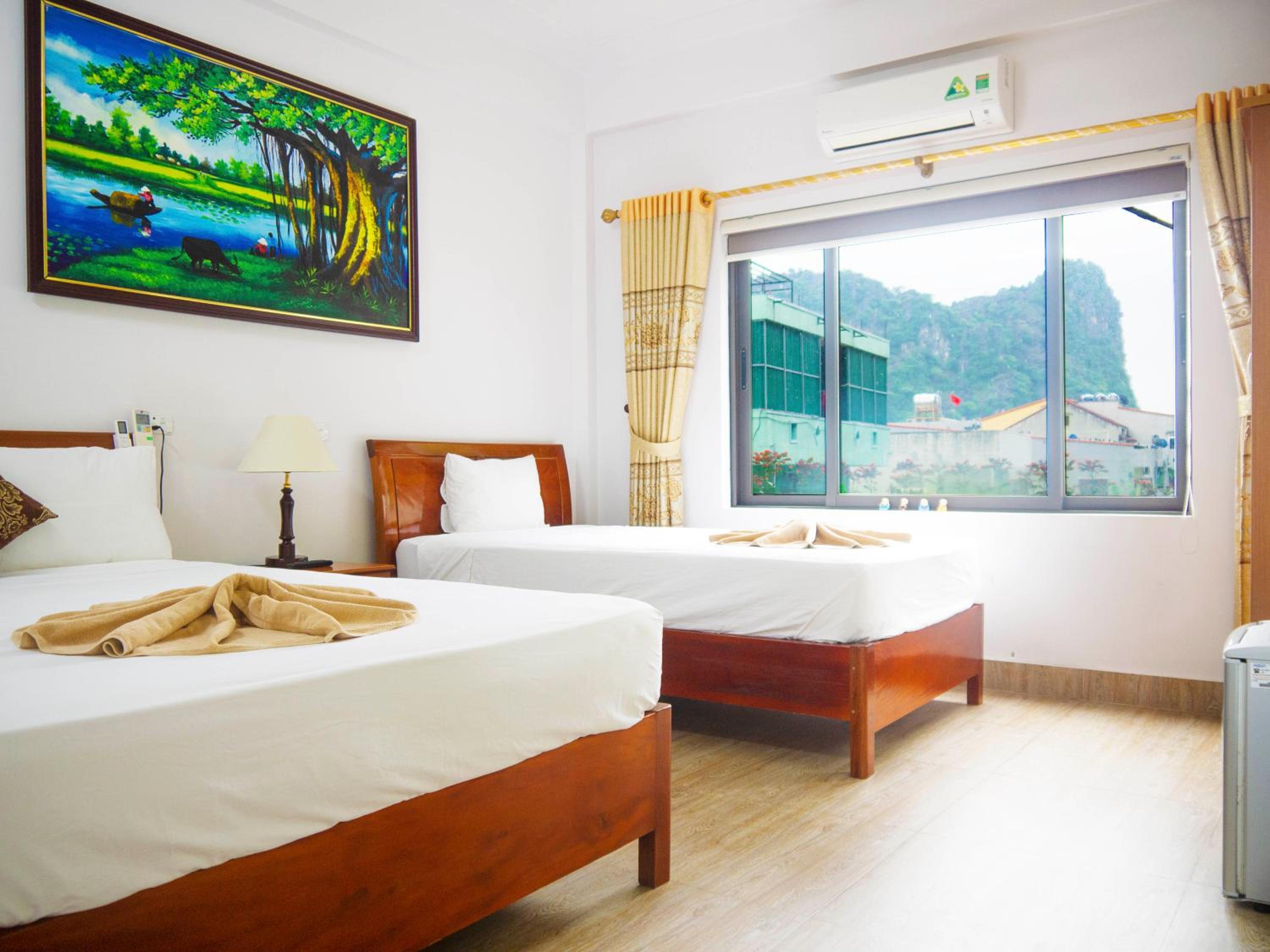 Triple Room with Mountain View