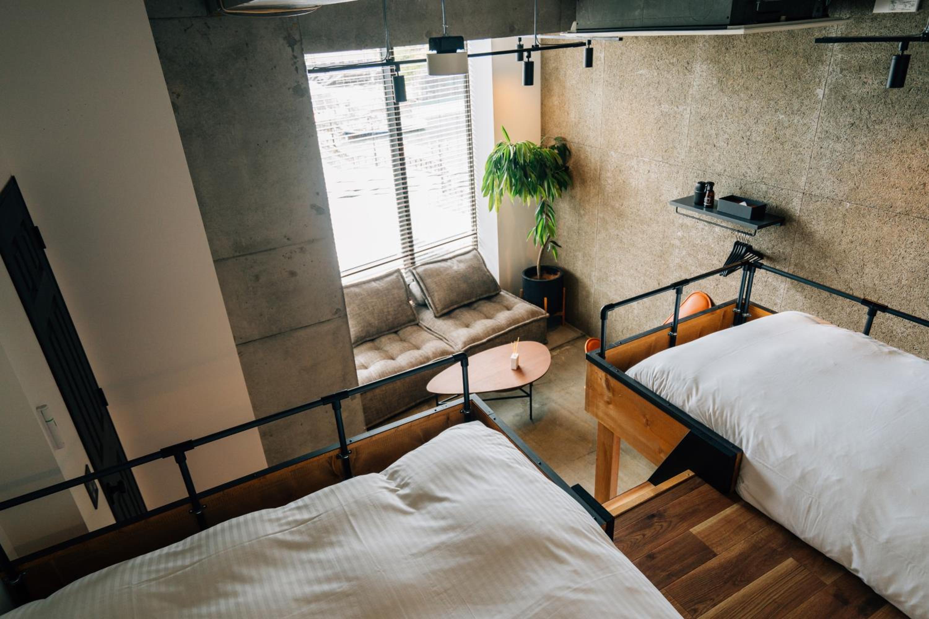 Deluxe Room with Shower and River View (2 Double Beds and 2 Single Beds) - Non-Smoking - No Cleaning for Consecutive Night Stays - Photo 18