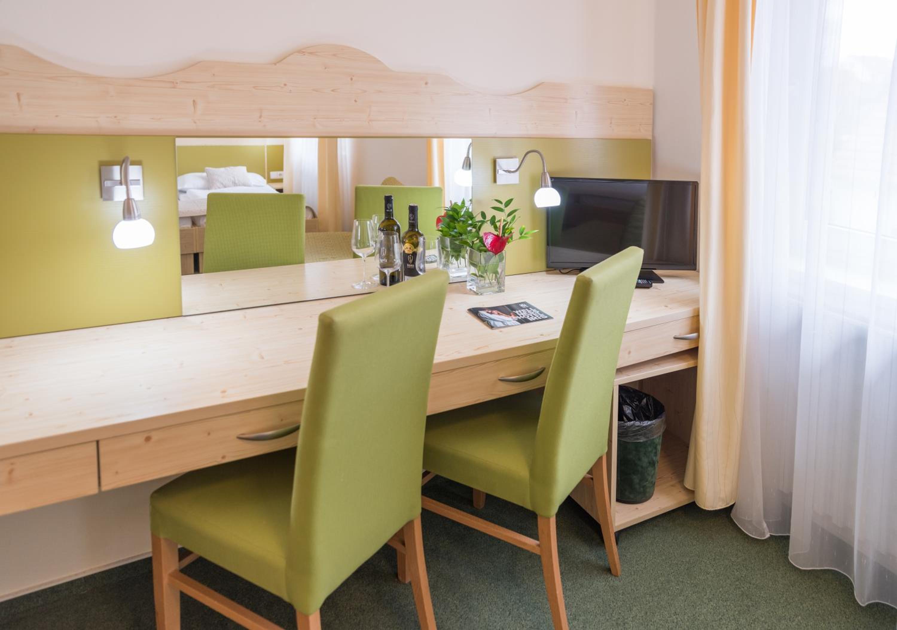 Double Room - Photo 17