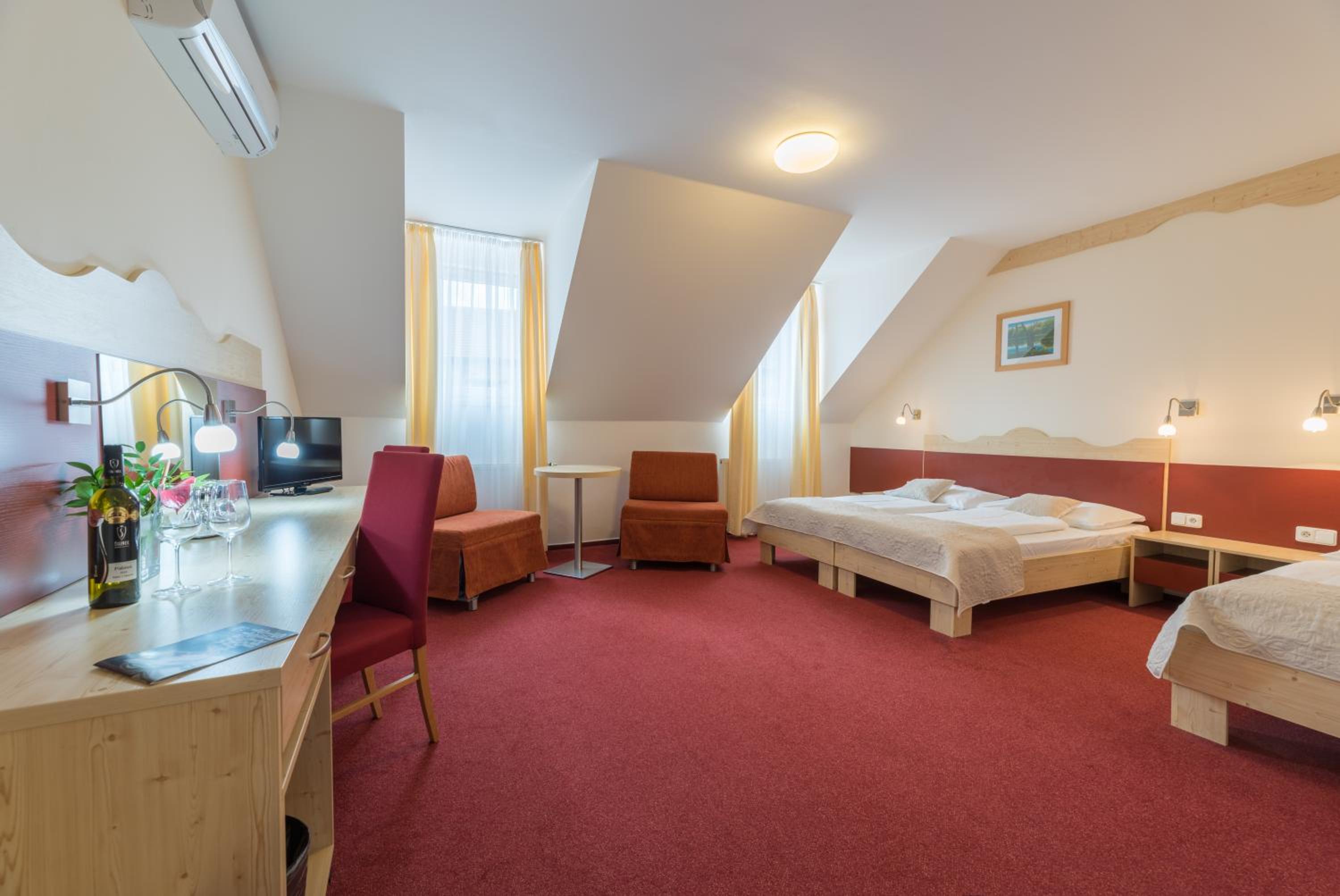 Junior Suite - Photo 13