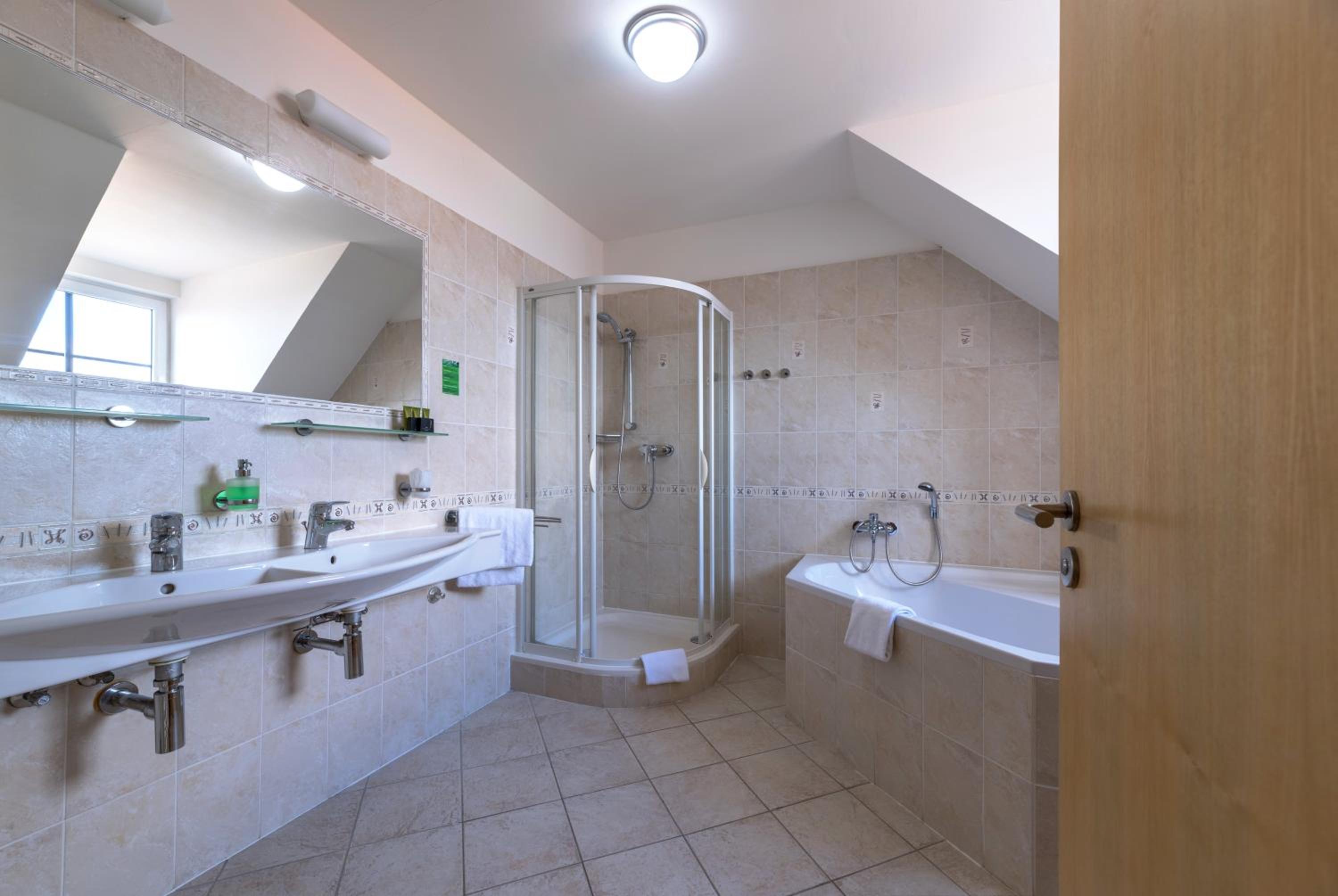 Junior Suite - Photo 2