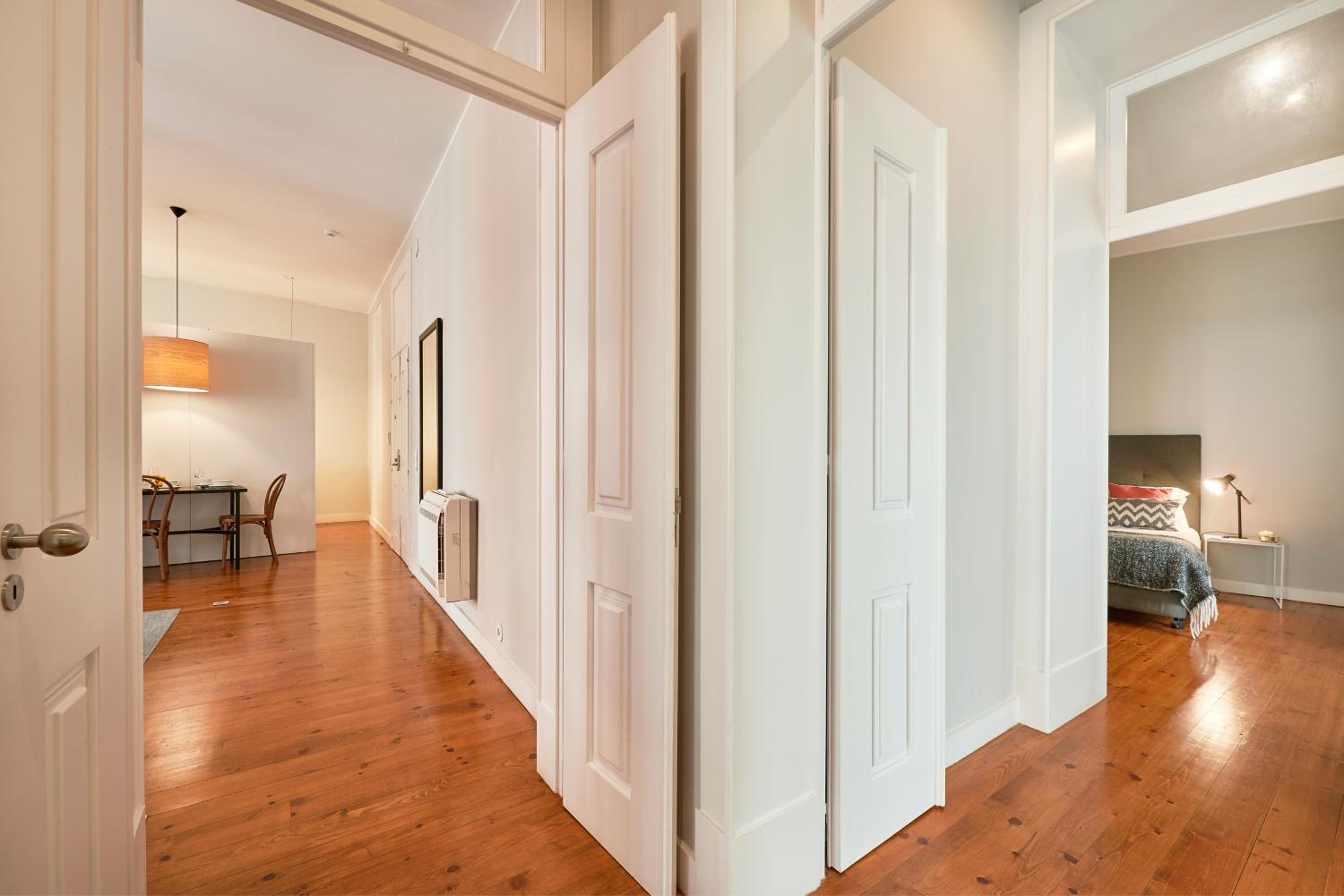 Deluxe Two-Bedroom Apartment