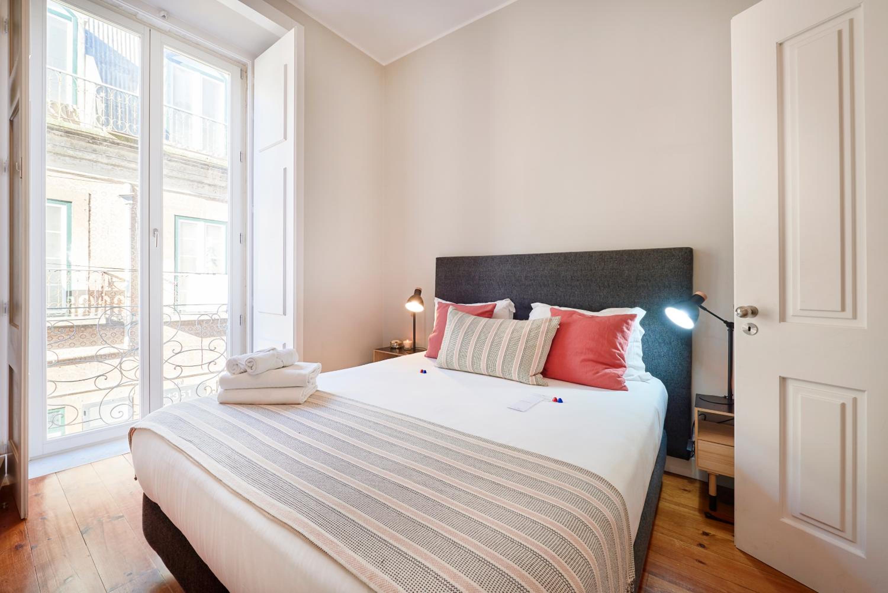 Three-Bedroom Apartment thumbnail 6