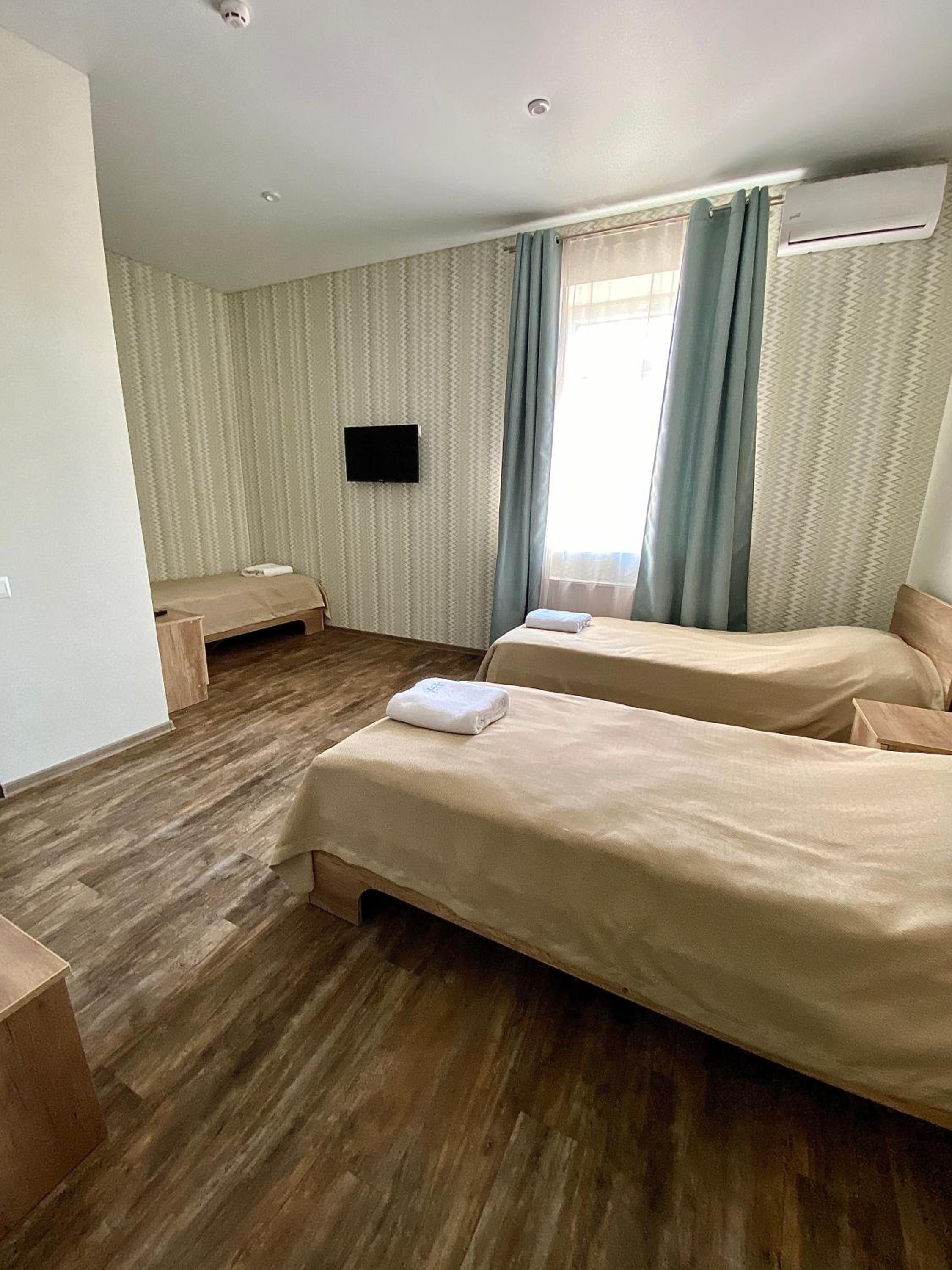Standard Triple Room photo 2