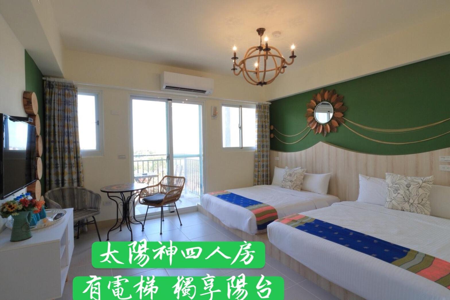 Quadruple Room with Balcony photo 3