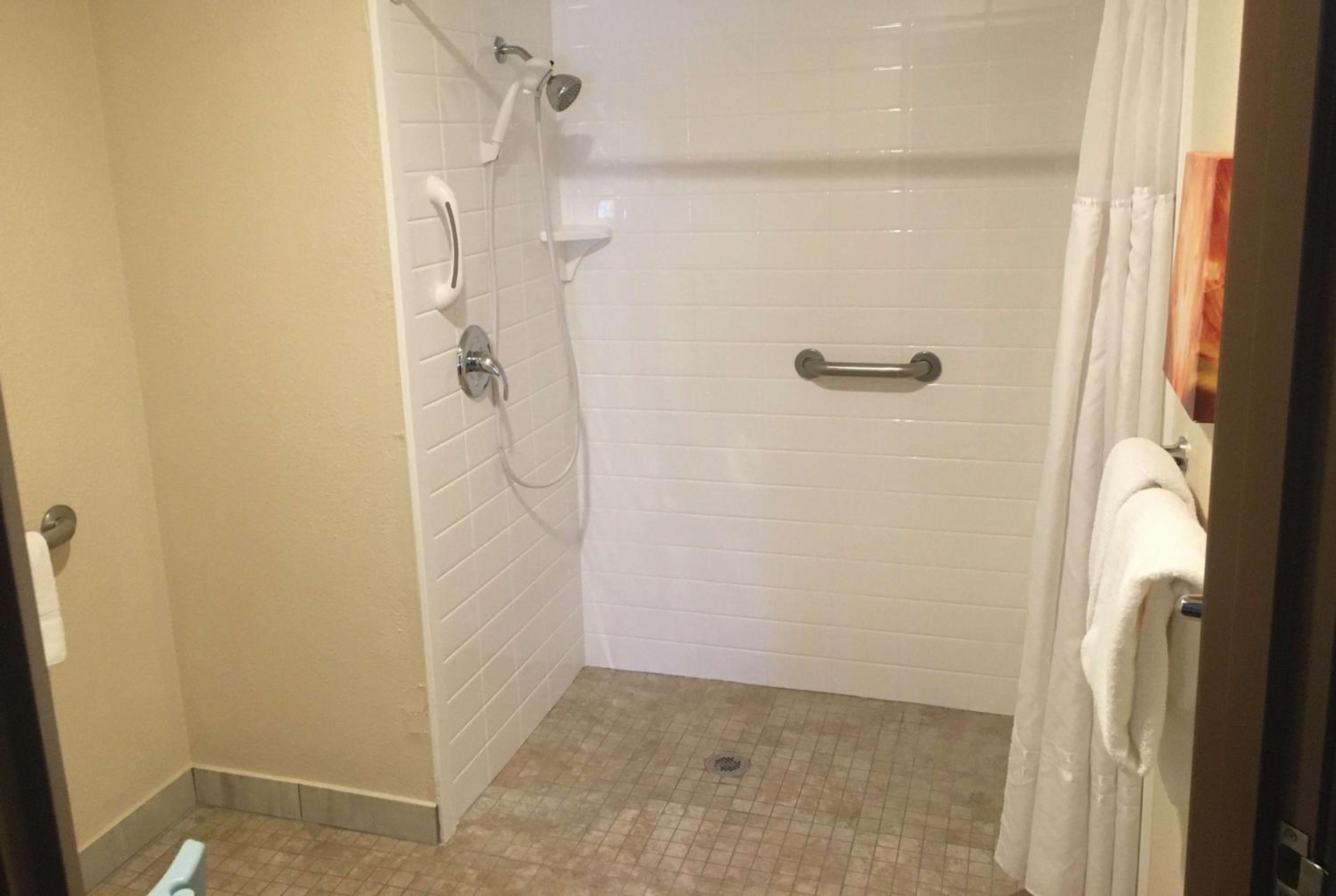 King Room - Mobility Access/Non-Smoking - Photo 3