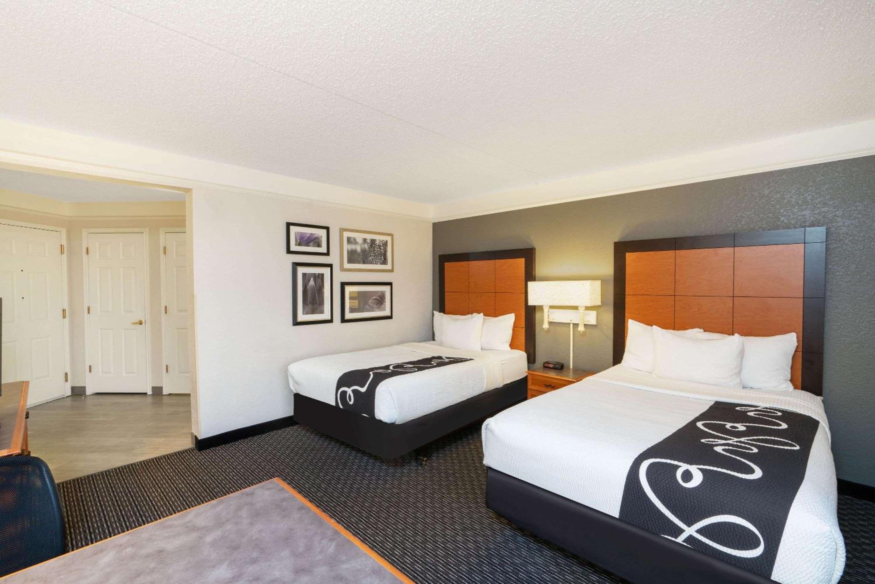 Double Room with Two Double Beds - Disability Access - Photo 1