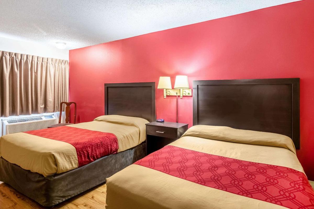 Double Room with Two Double Beds - Non-Smoking photo 3