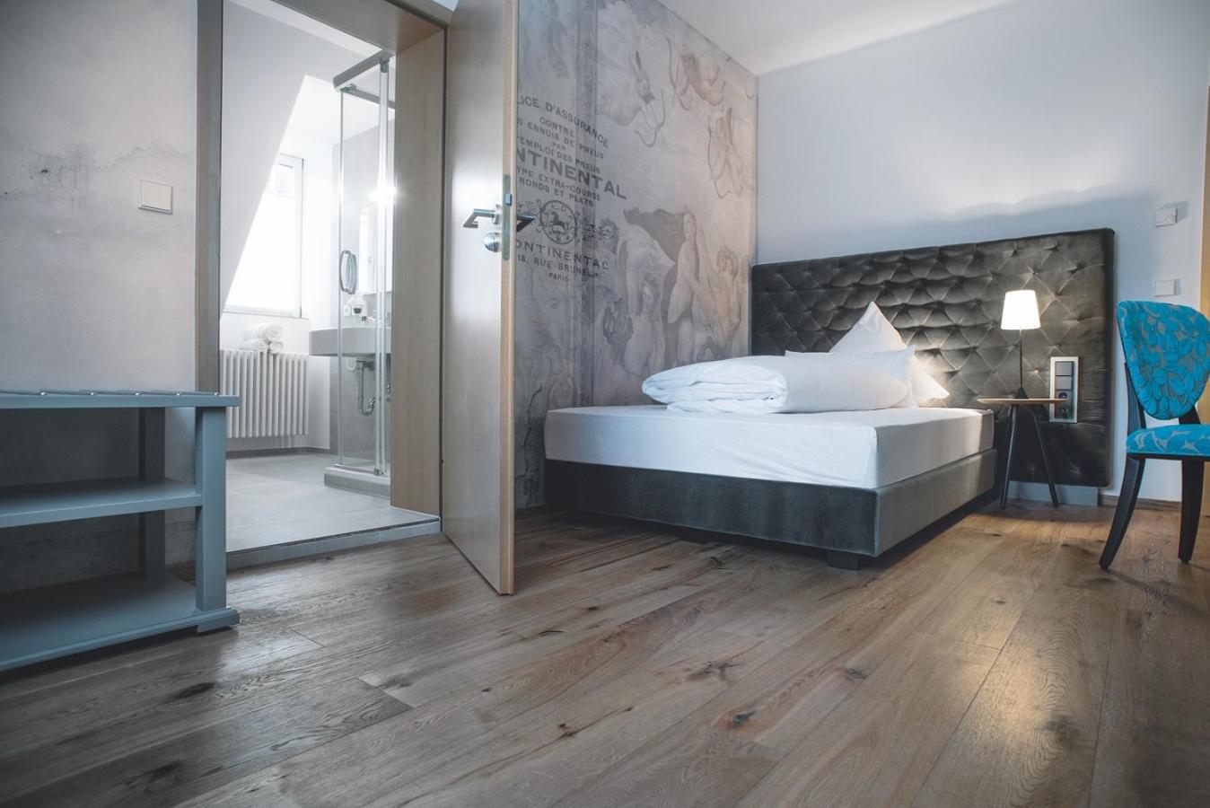 Double Room - Photo 7