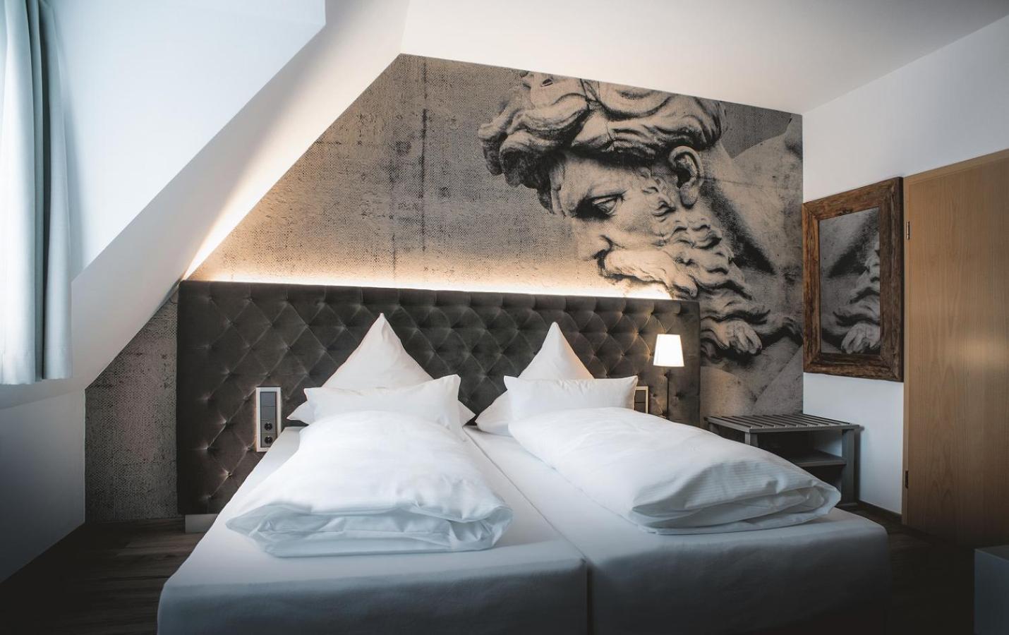 Double Room - Photo 10