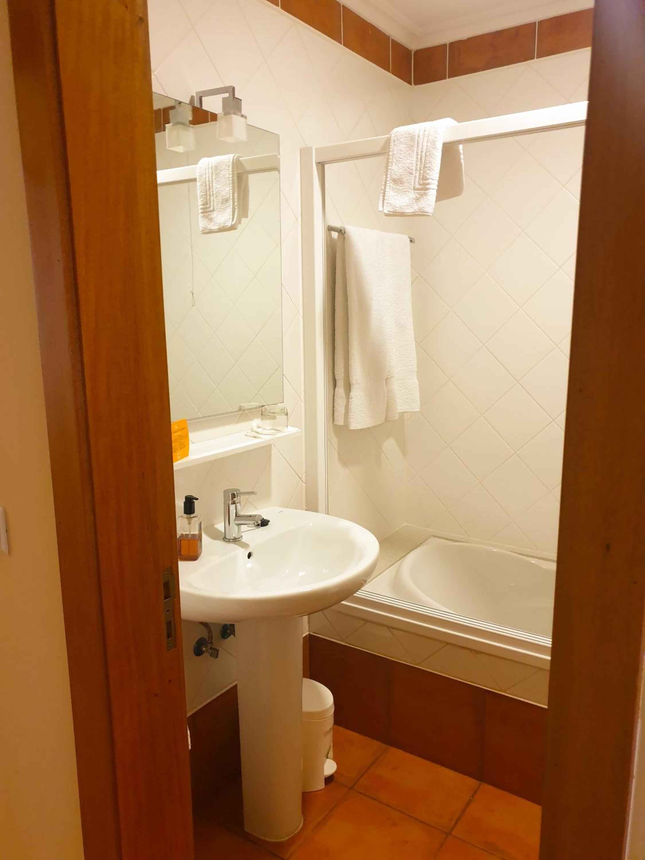 Large Double Room photo 3