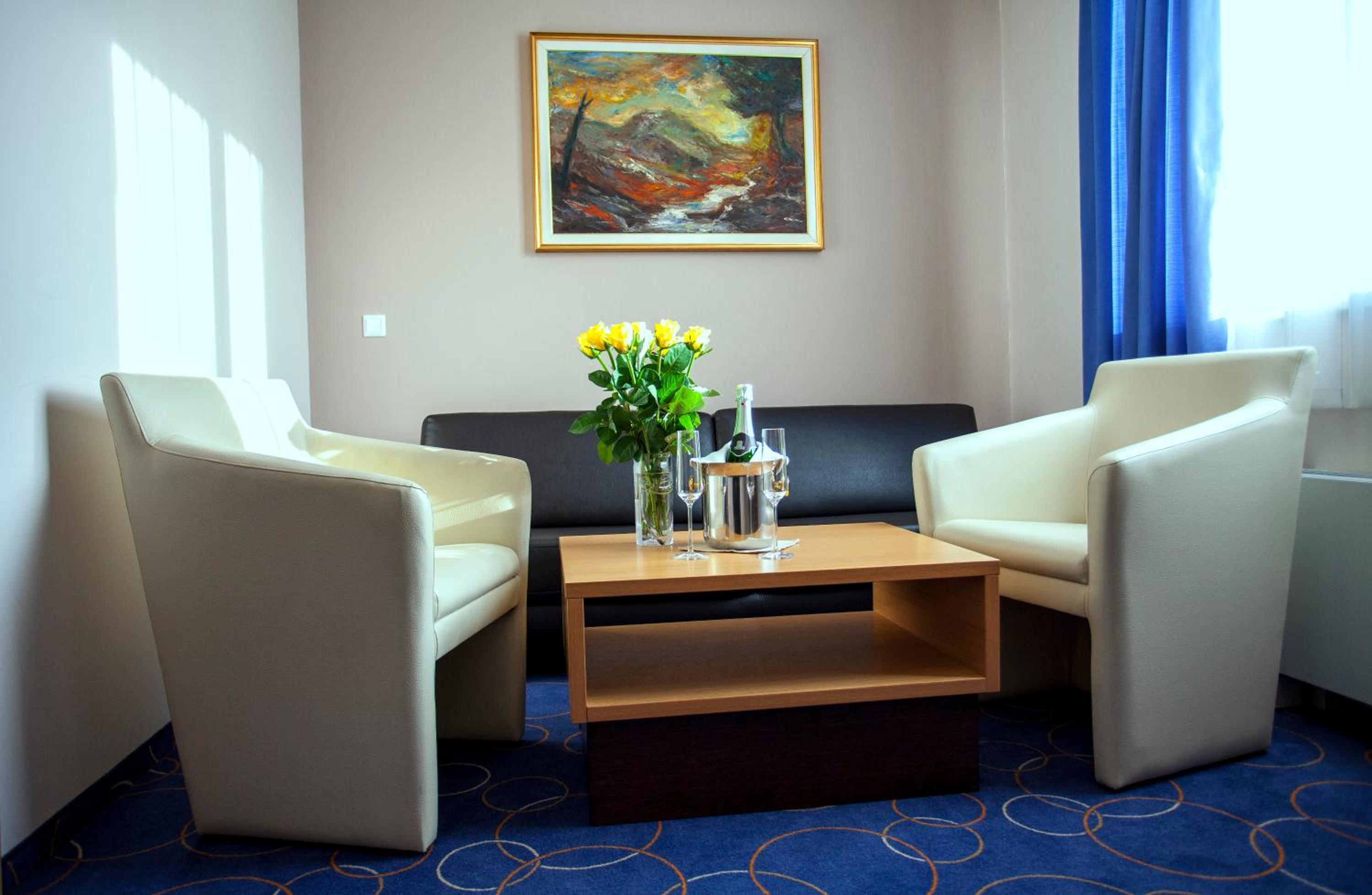 Suite photo 1