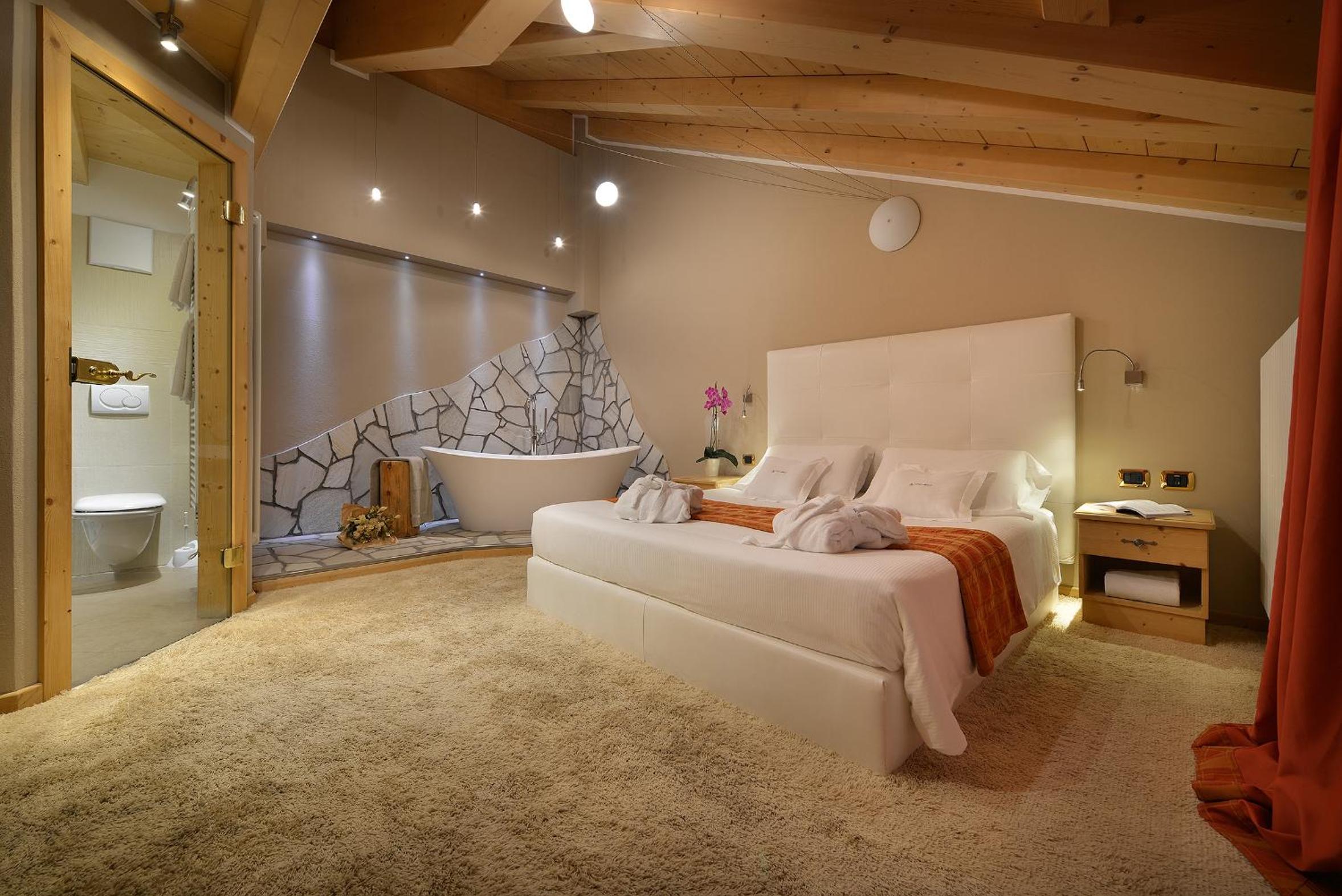Suite photo 1