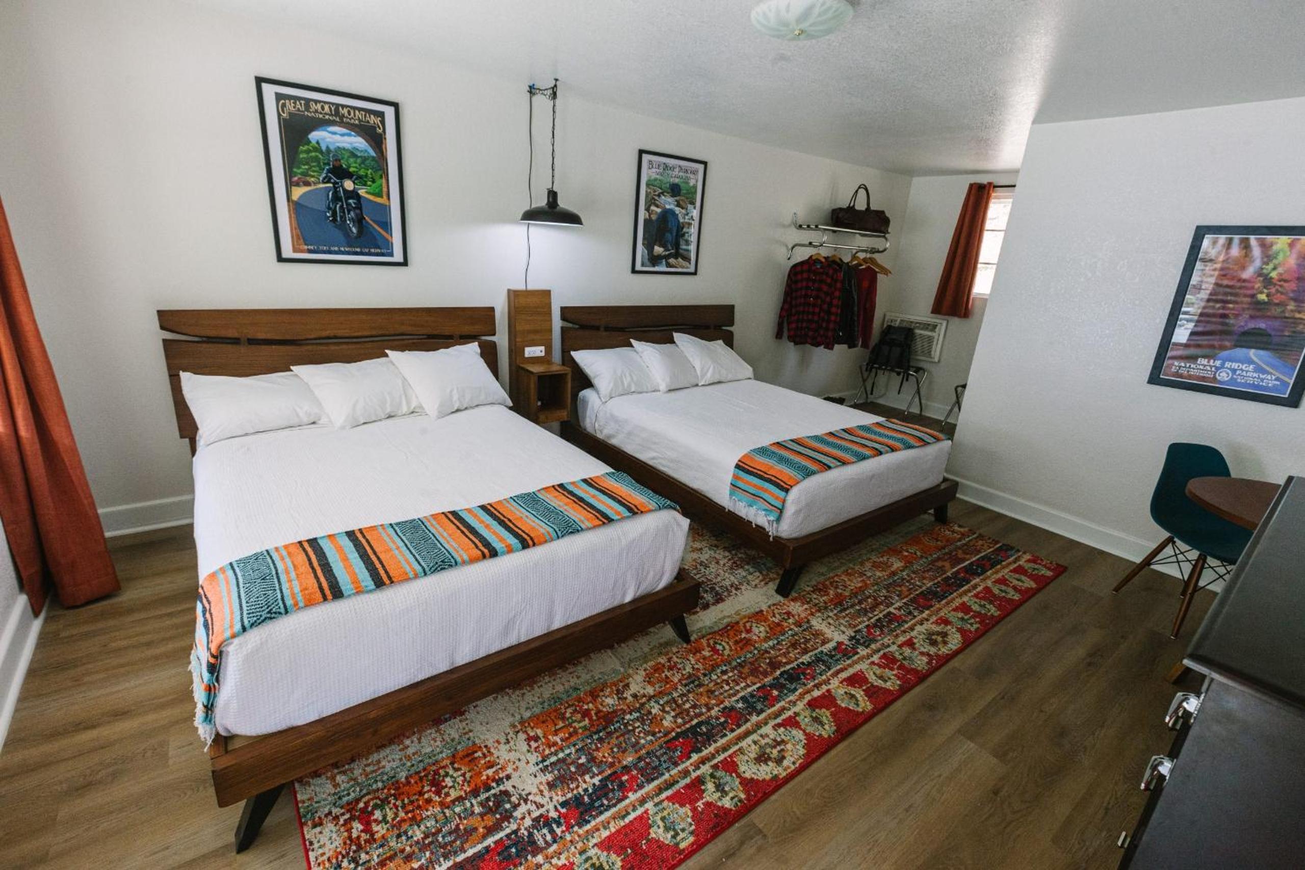 Deluxe Queen Room with Two Queen Beds