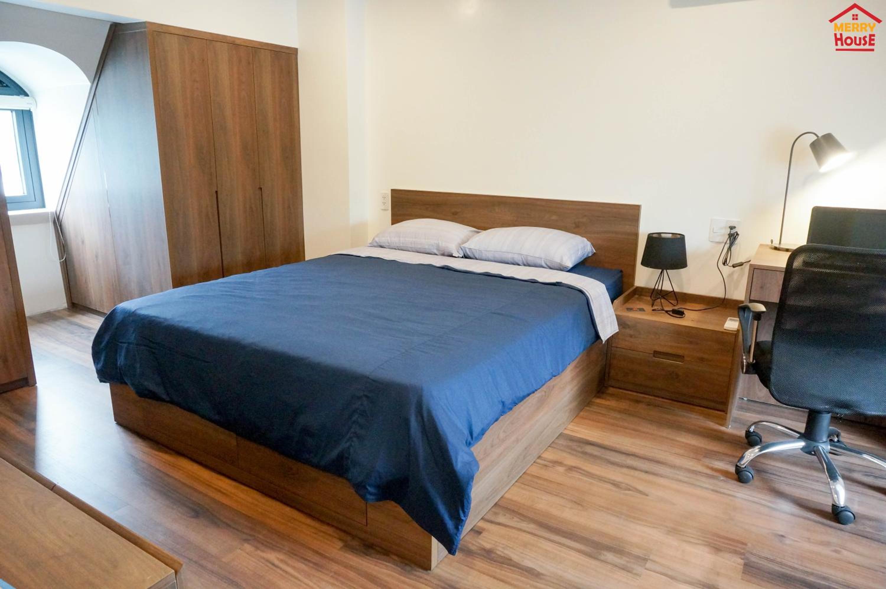 Two-Bedroom Apartment - Photo 41