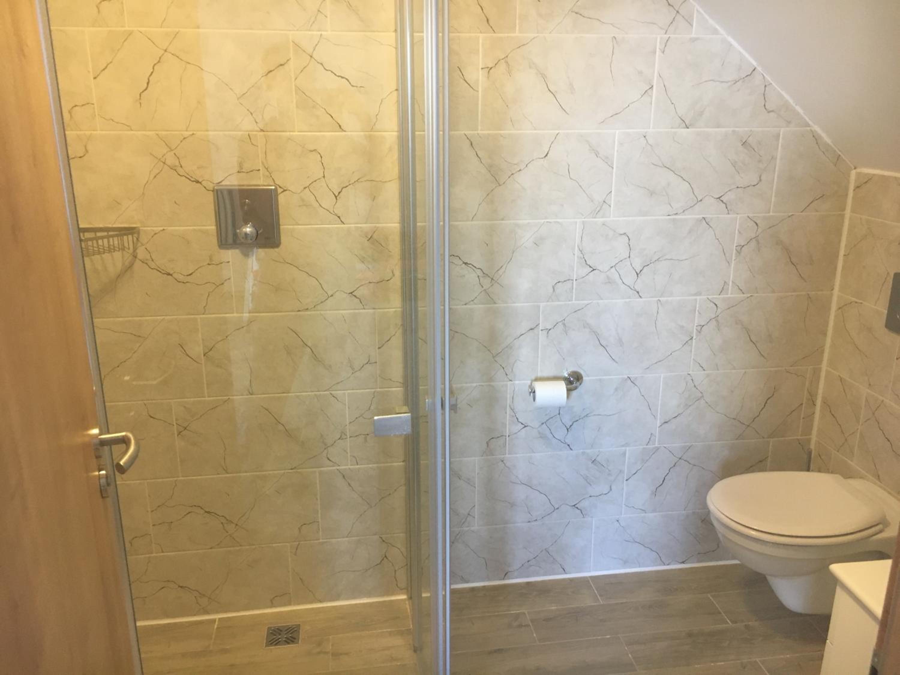 Quadruple Room with Private Bathroom photo 2